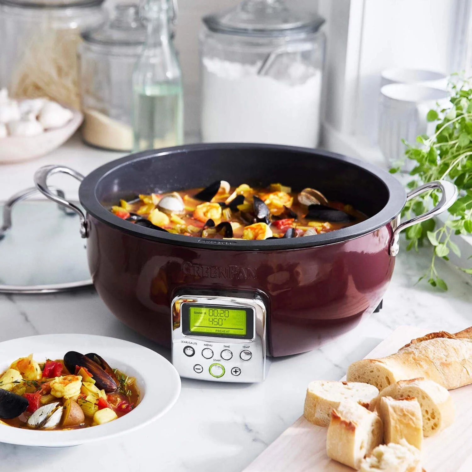 GreenPan Elite 6-Quart Essential Smart Skillet | Black