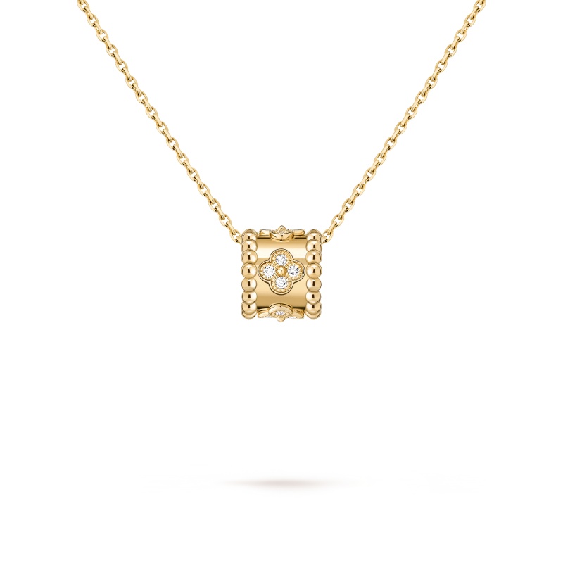 Perlée clovers pendant