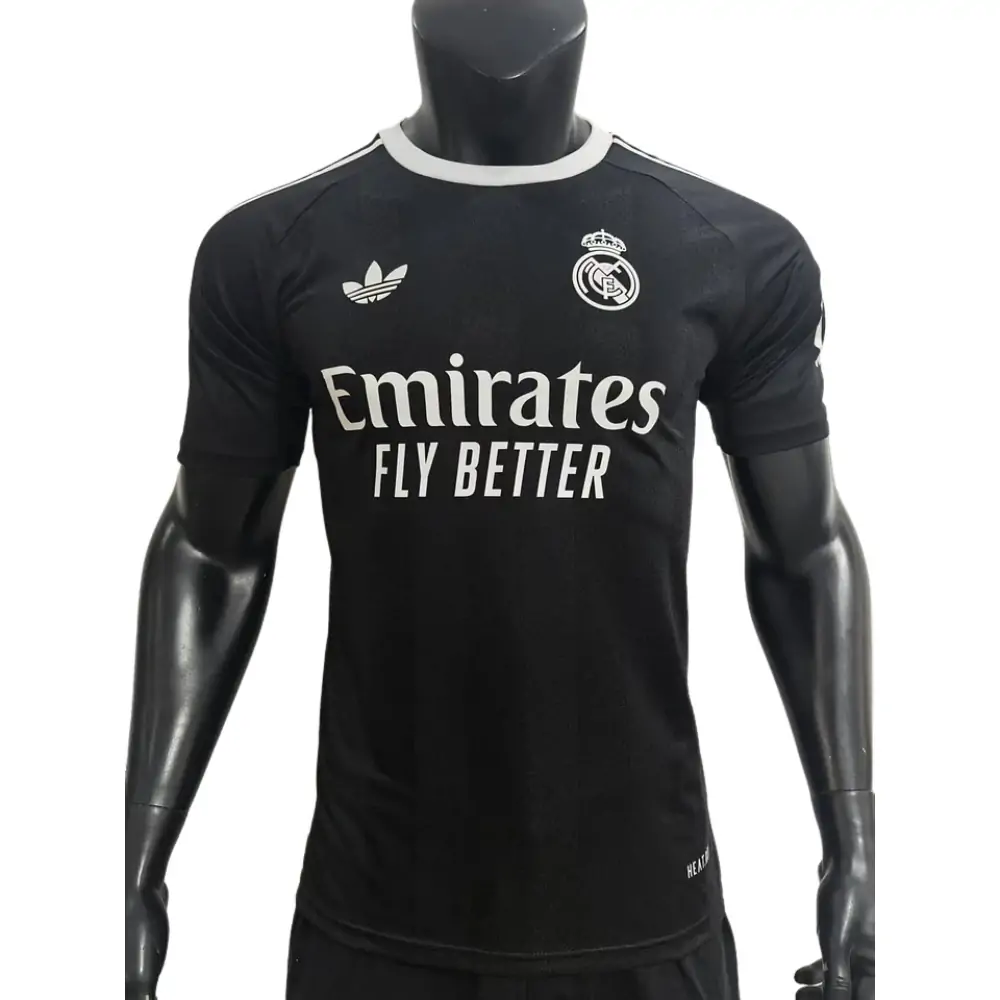 2025-26 Real Madrid Goalkeeper Jersey - Player Version