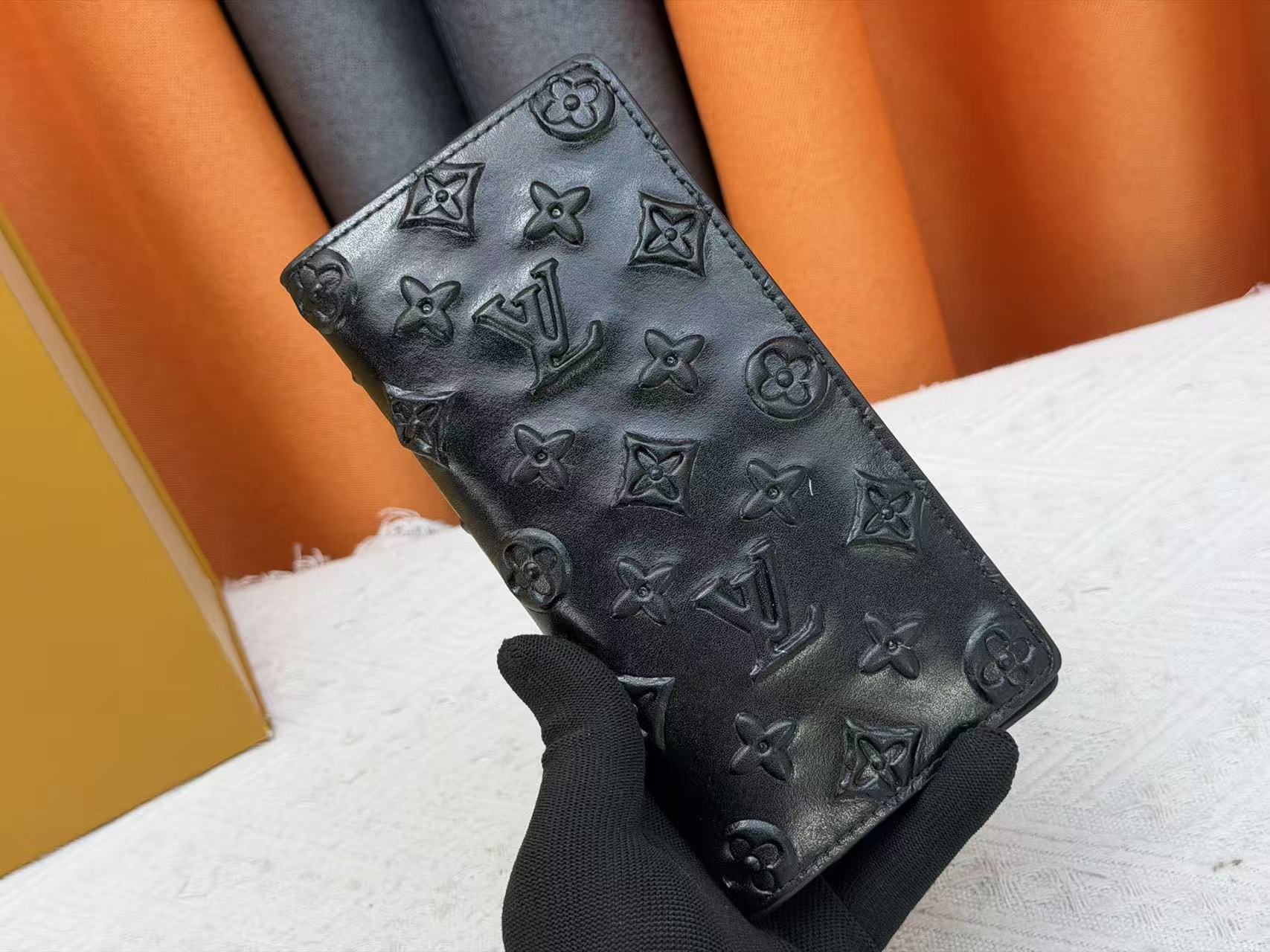 LV Brazza Wallet