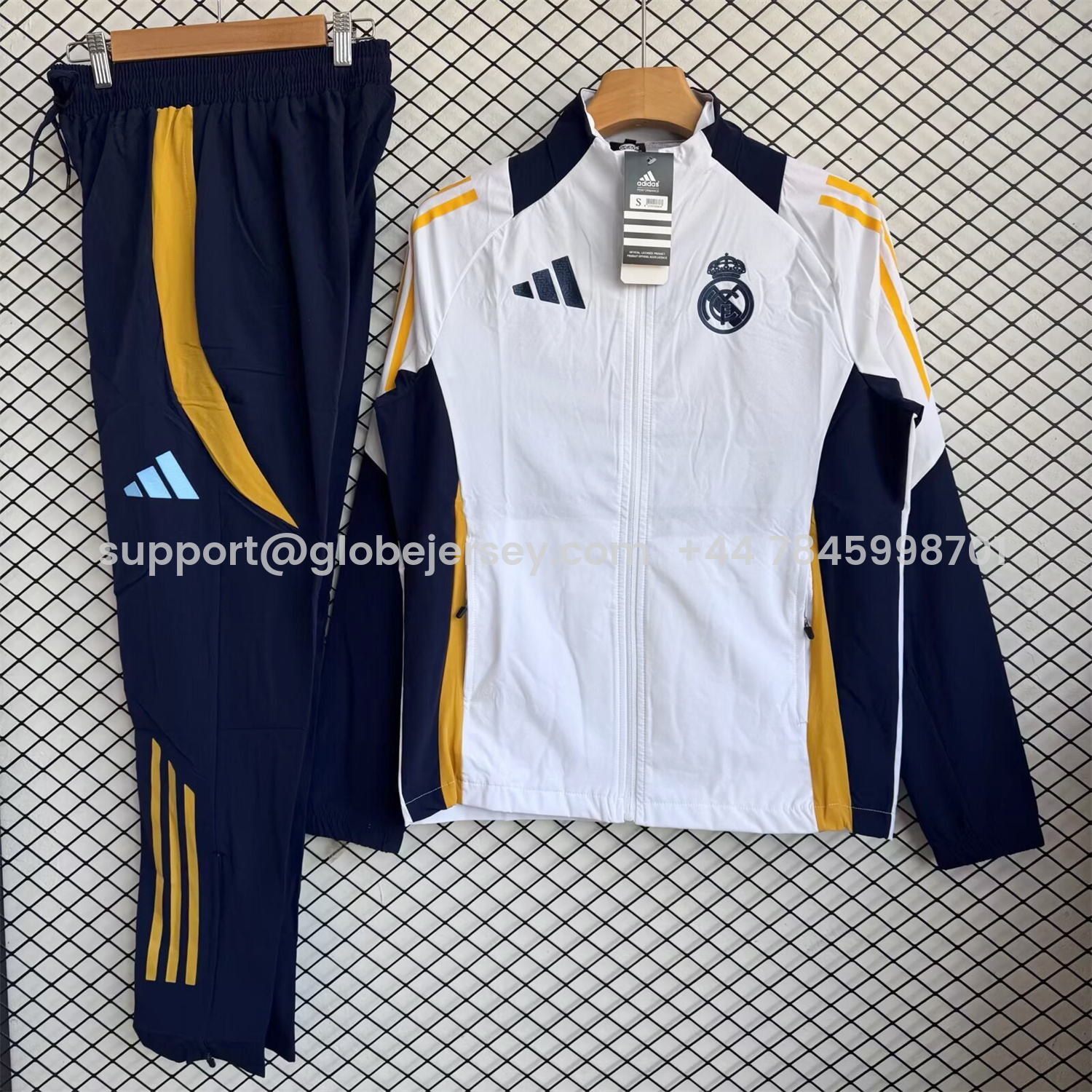 Real Madrid 25-26 Windbreaker Training Set - White Top and Black Pants