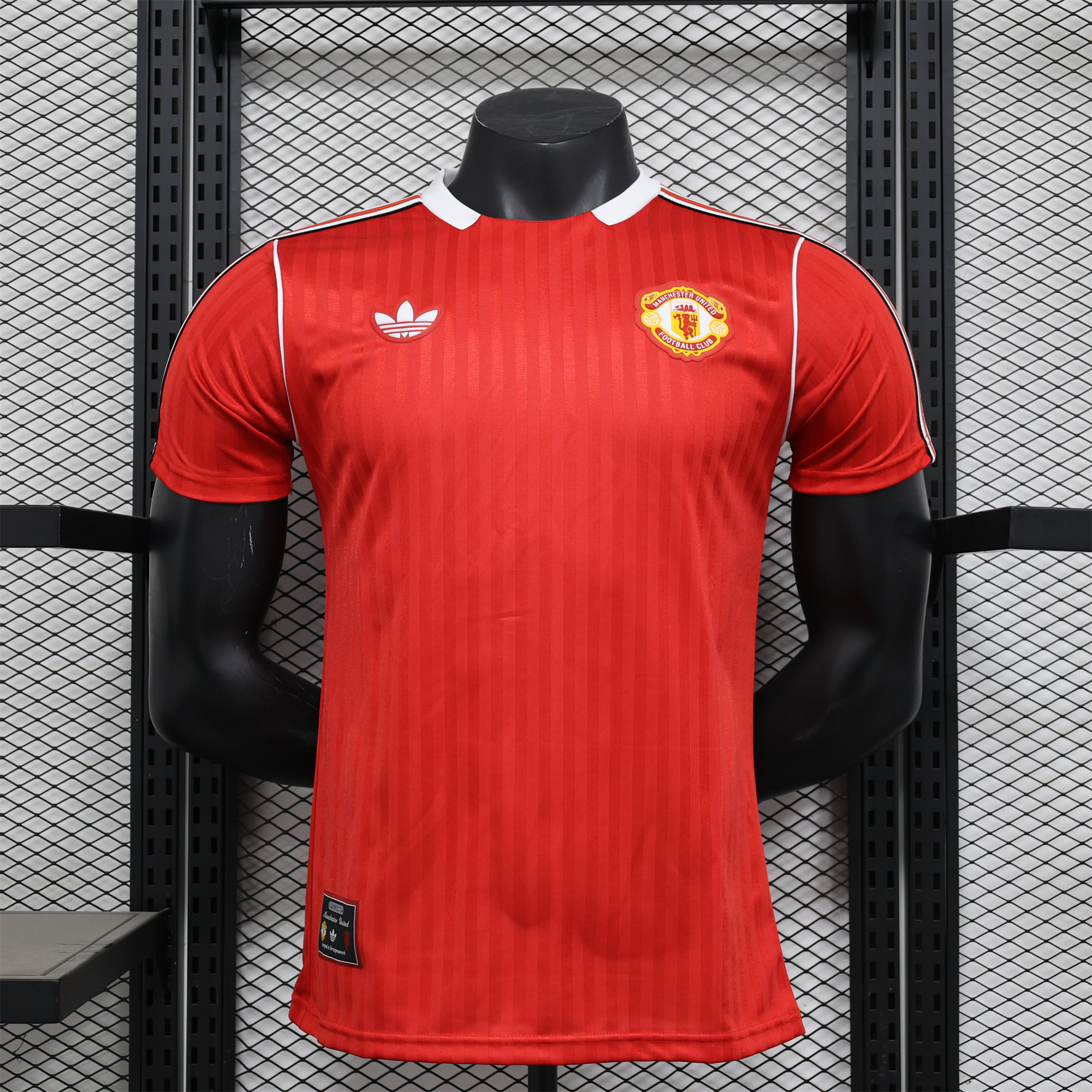 Manchester United 2025 Red Icon Retro Jersey - Player Version