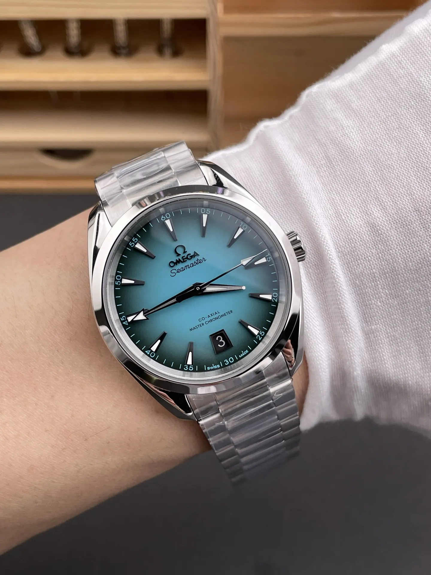 Omega Seamaster Turquoise 38mm