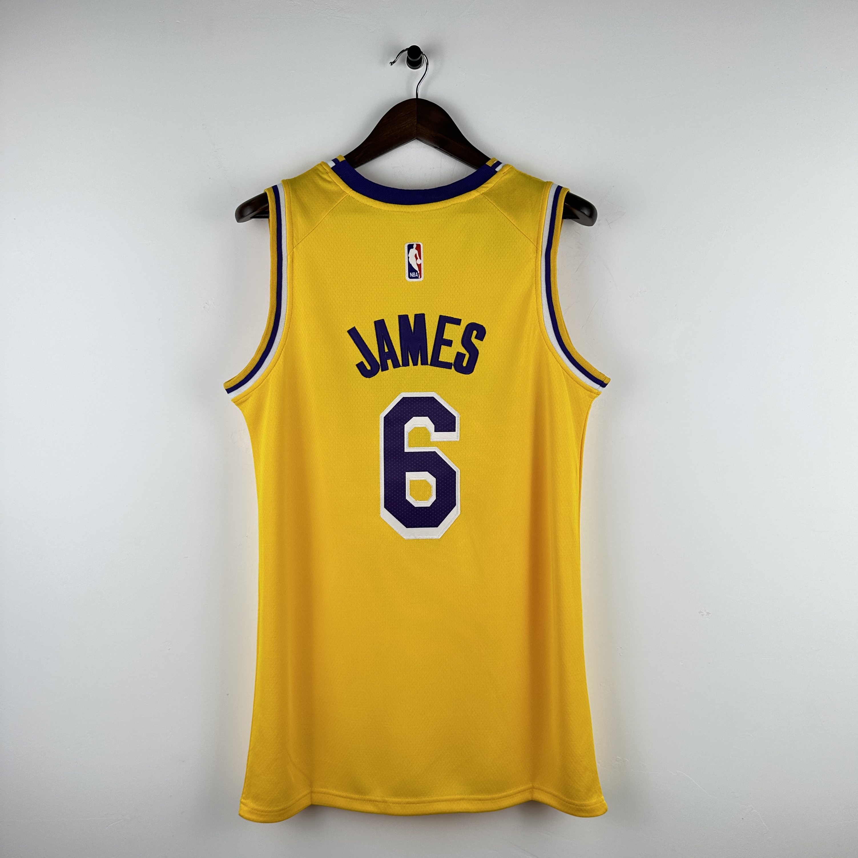 Embroidered Lakers Crew Neck Yellow No. 6 James