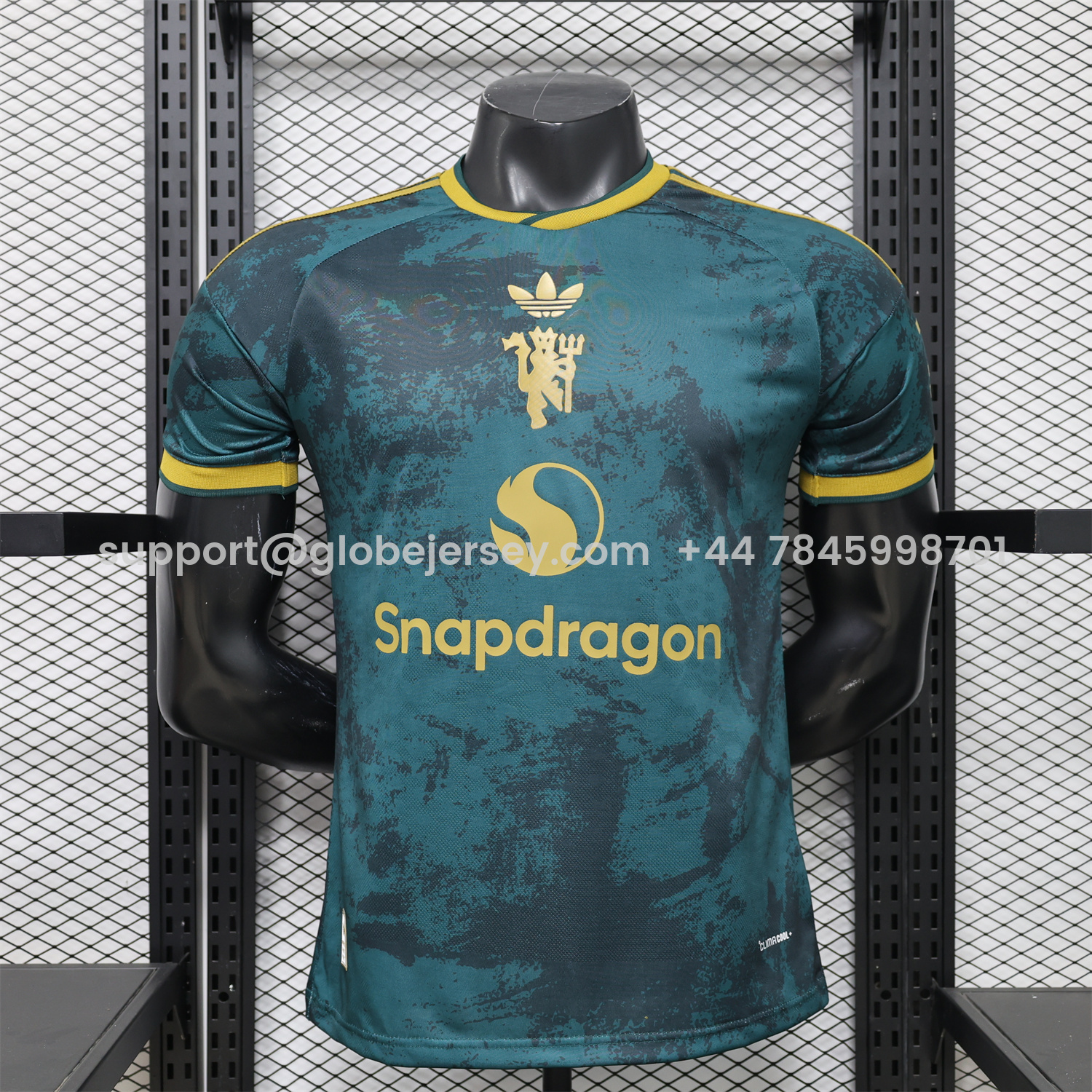 Manchester United 26-27 Devil Green Gold Special Jersey - Player Version