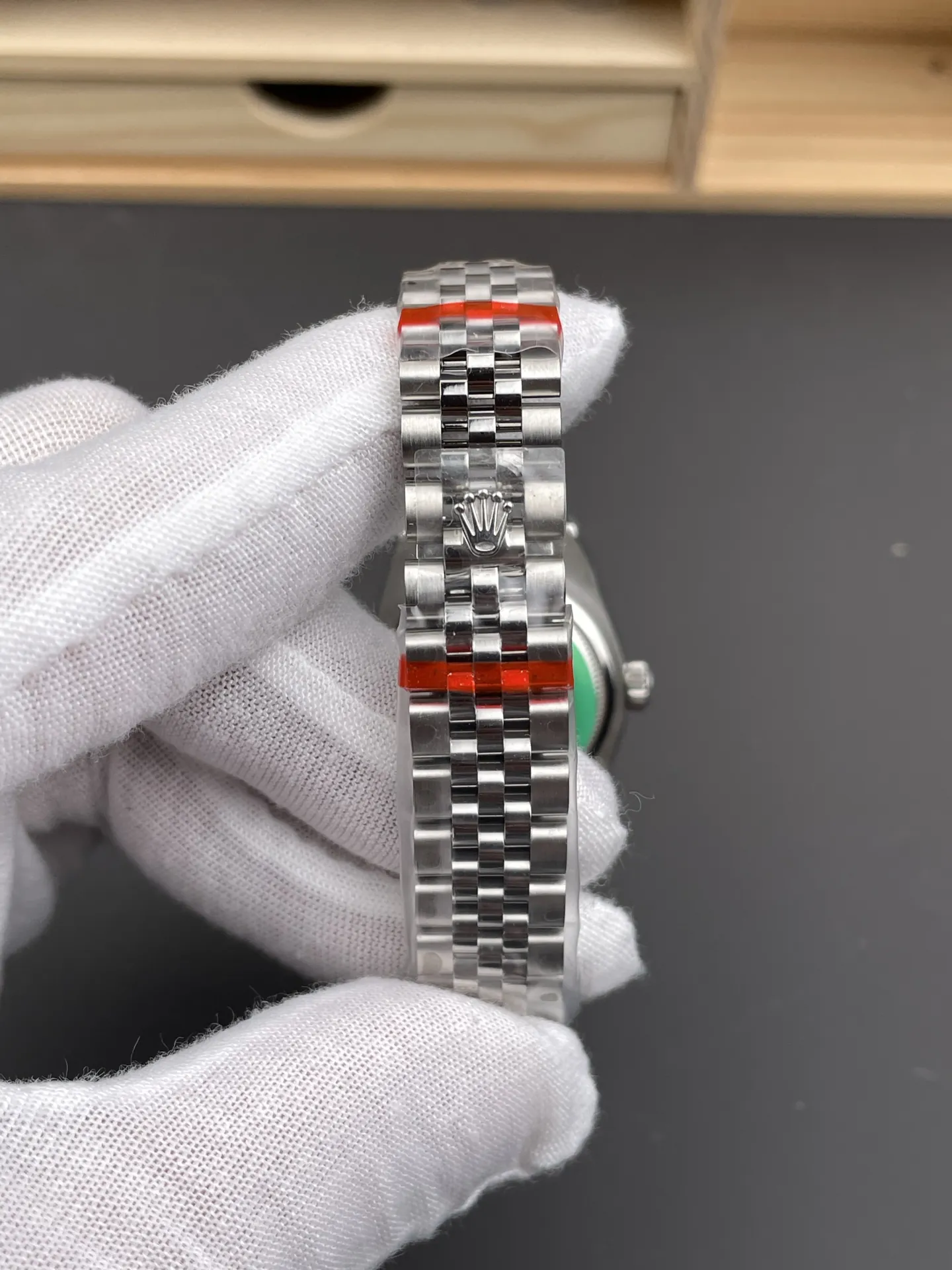 Rolex Datejust Mother-of-Pearl Ladies 28mm