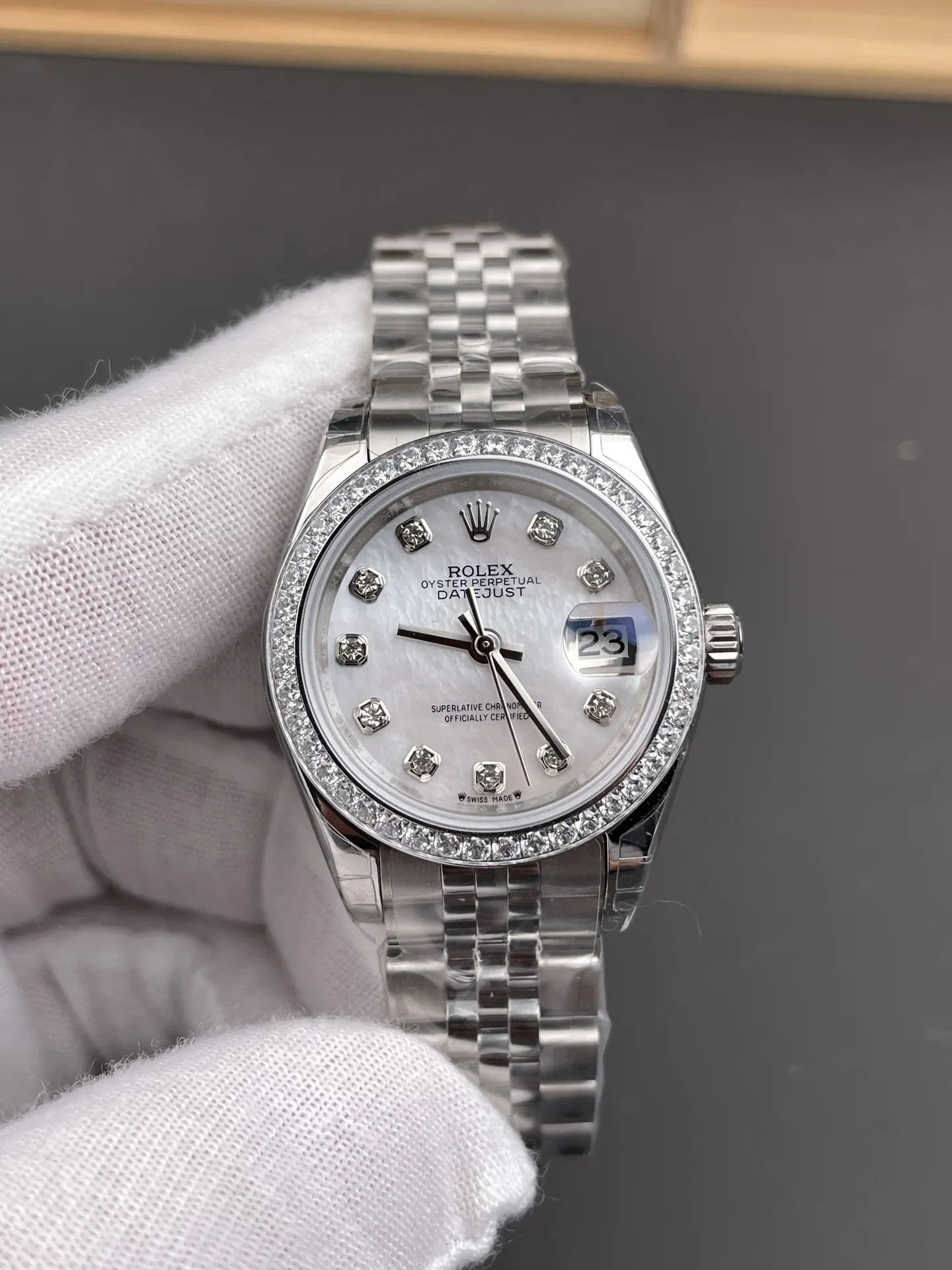 Rolex Datejust Mother-of-Pearl Ladies 28mm