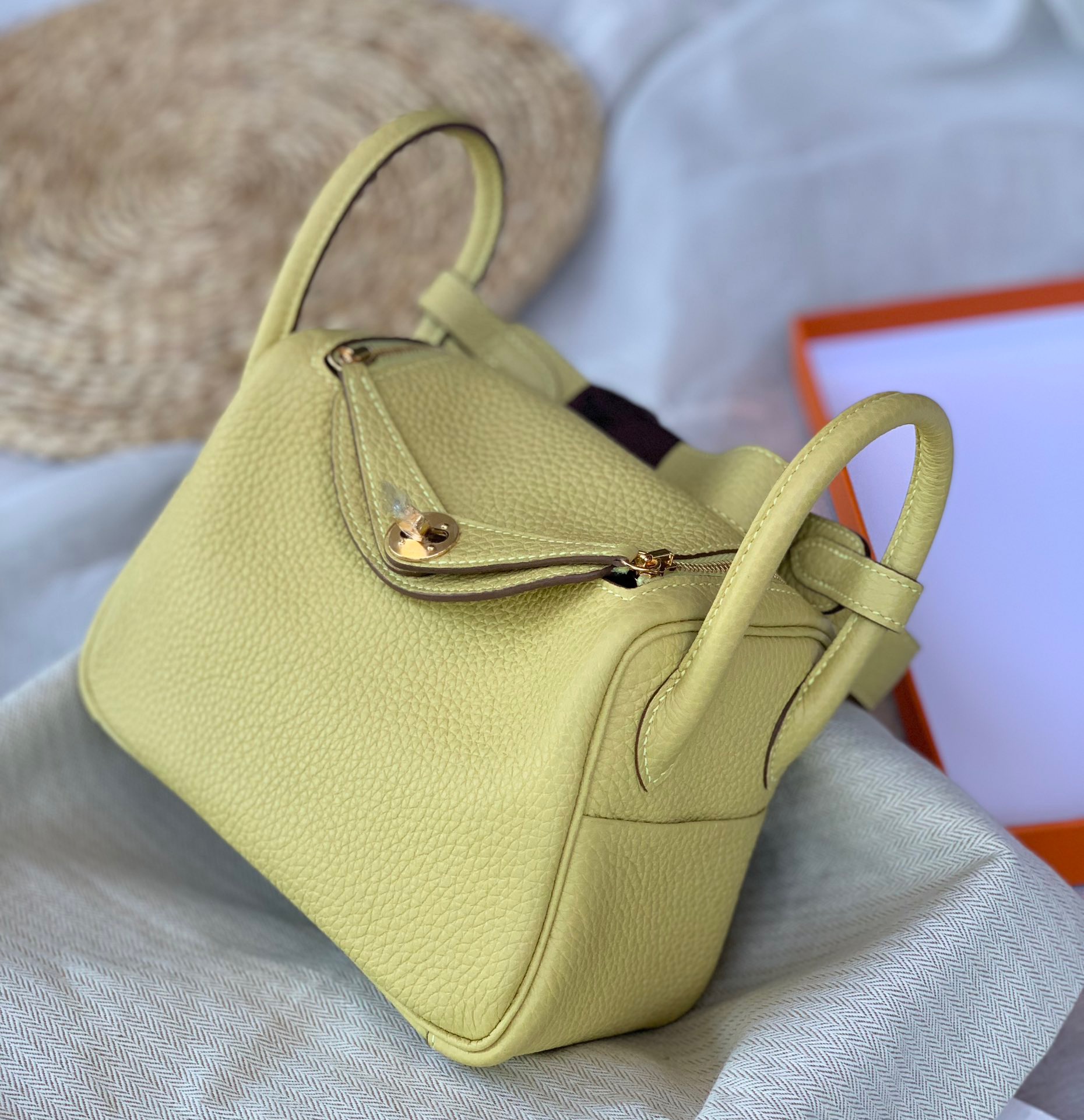 Hermes Lindy 19-26