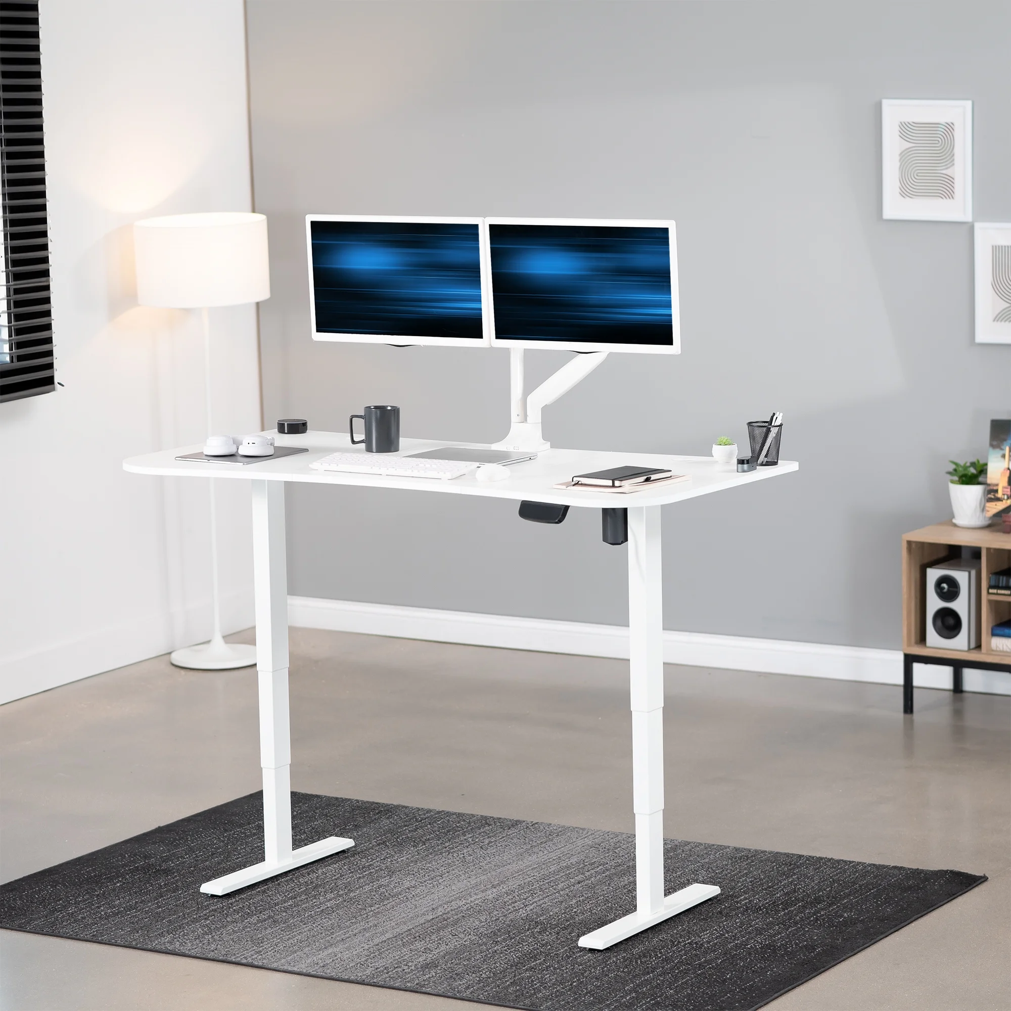VIVO Reclaimed Wood / Black 63�?x 32�?Electric Height Adjustable Stand Up Desk