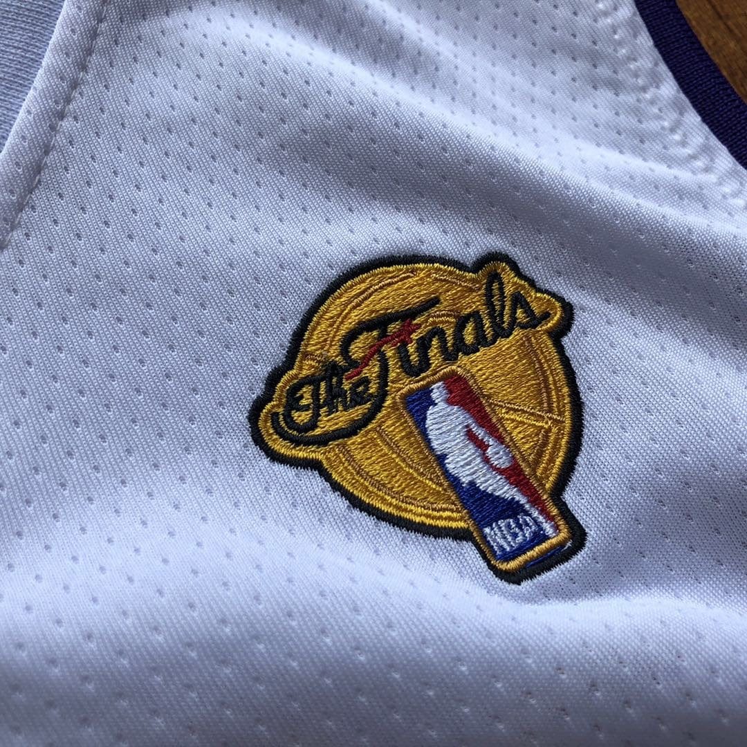 Kobe Bryant Los Angeles Lakers Throwback Jersey