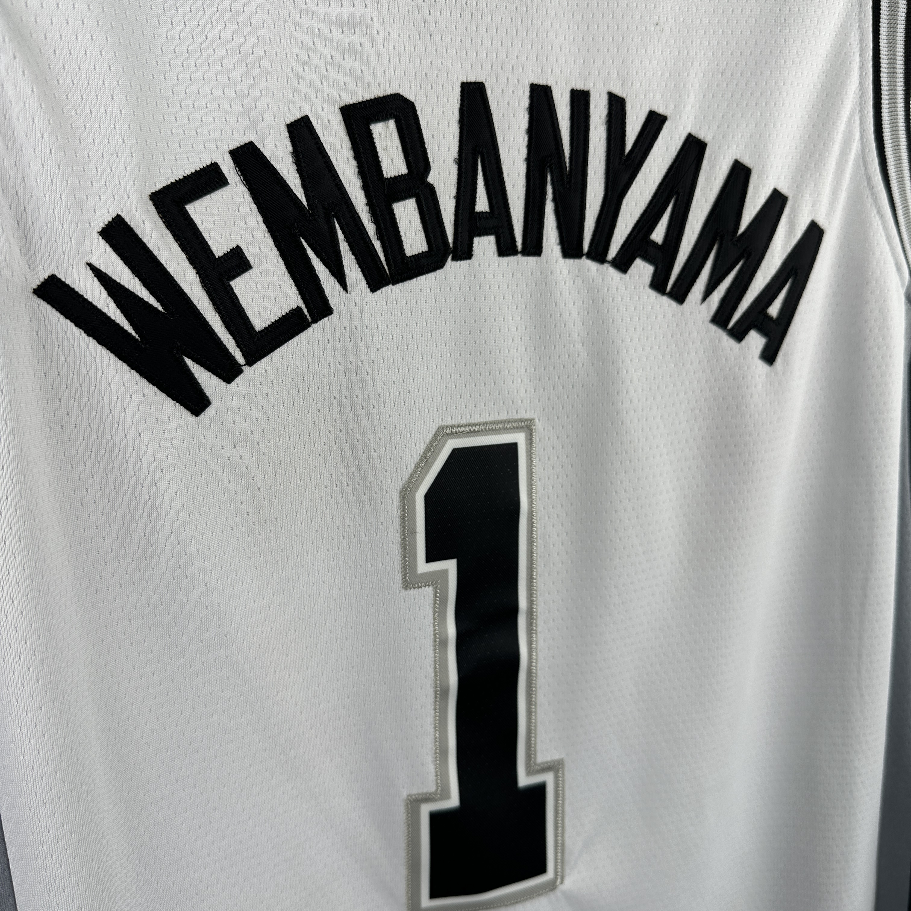 Embroidery Spurs White No. 1 Wenban Yama