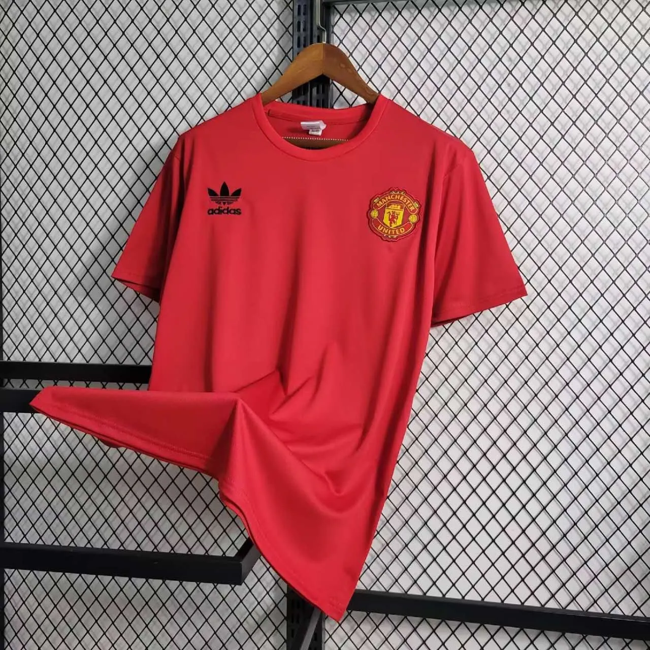 2023/2024 Manchester United Fans Training Jersey - Fans Edition