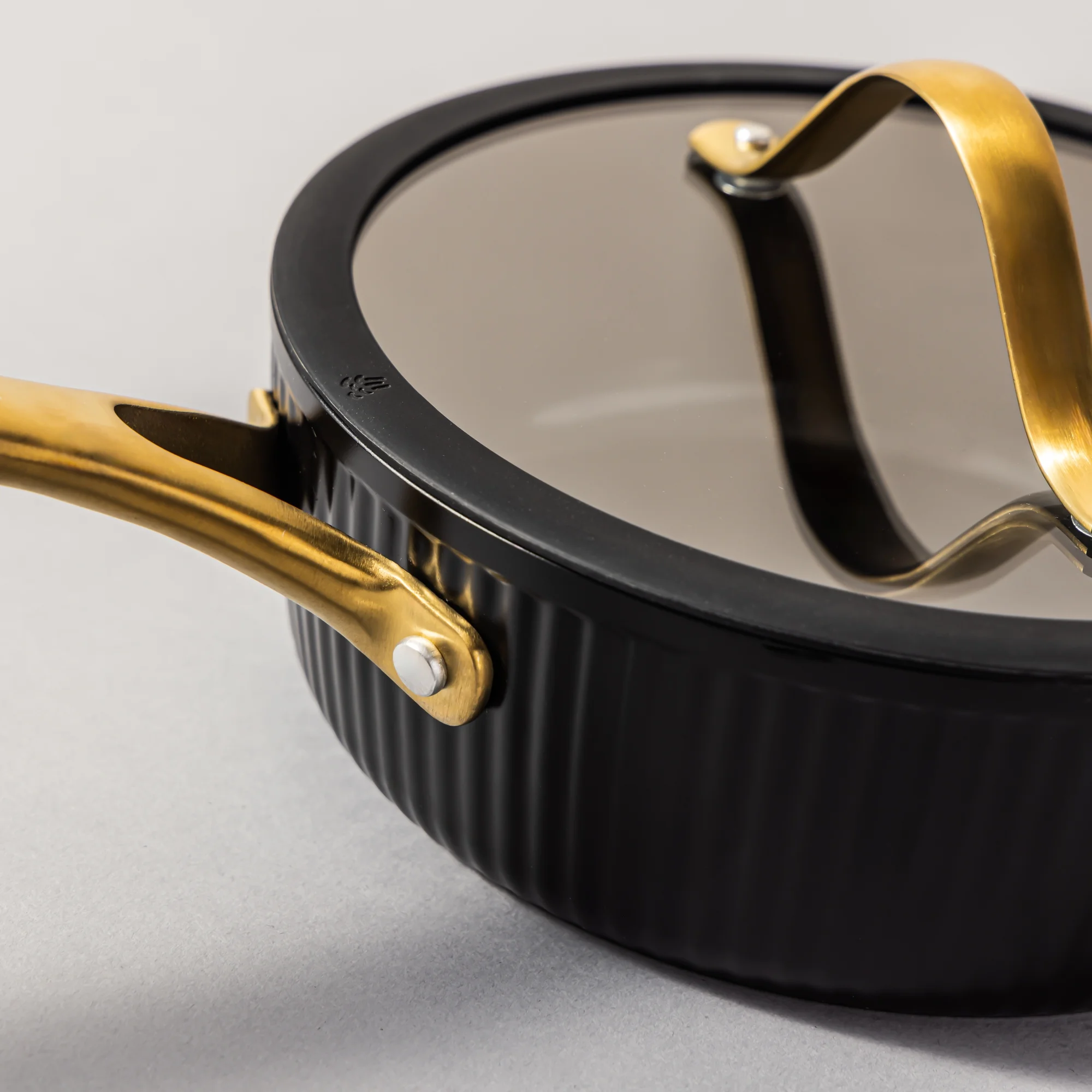 Thyme & Table 12-Piece Nonstick Signature Ribbed Cookware Set, Pots and Pans Set - Black & Gold