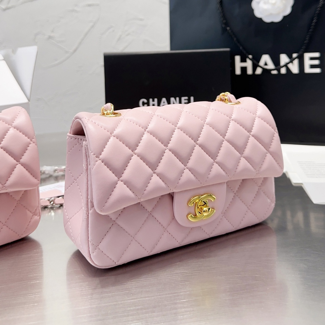 Chanel Classic Flag Bag Small Pink 20 cm