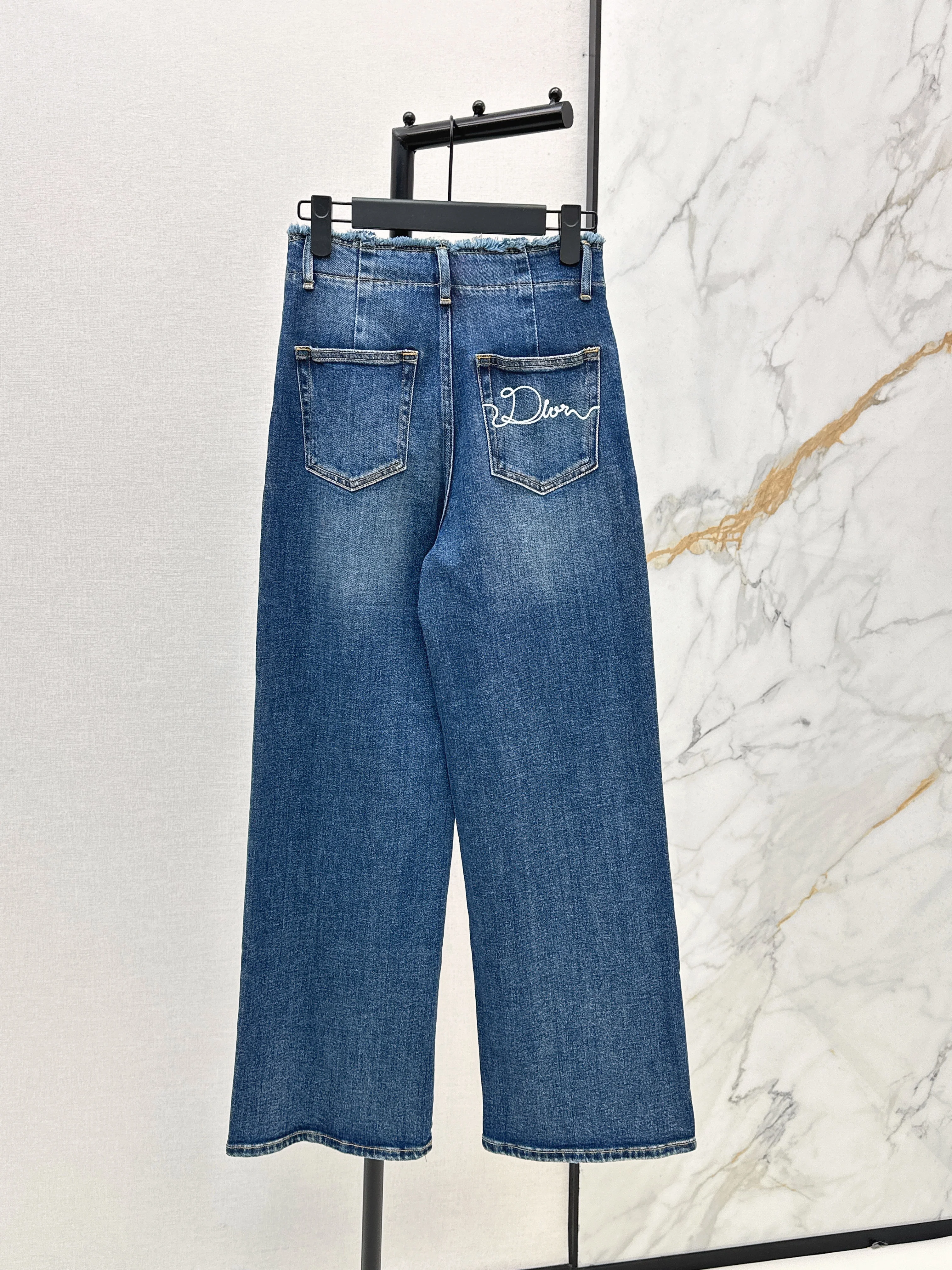 26SS Straight-Leg Jeans