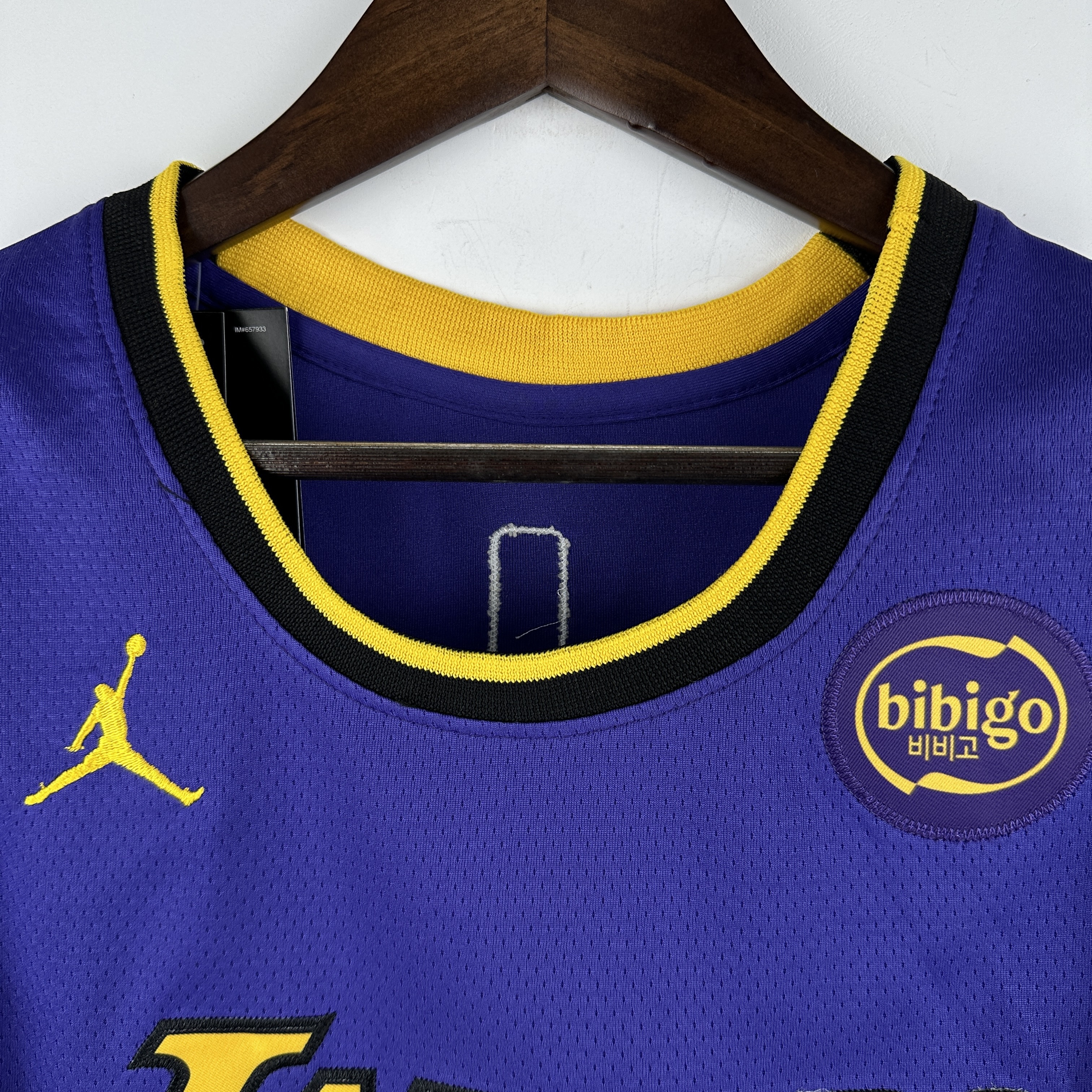 Embroidered 23rd season Lakers flying man style No. 23 James