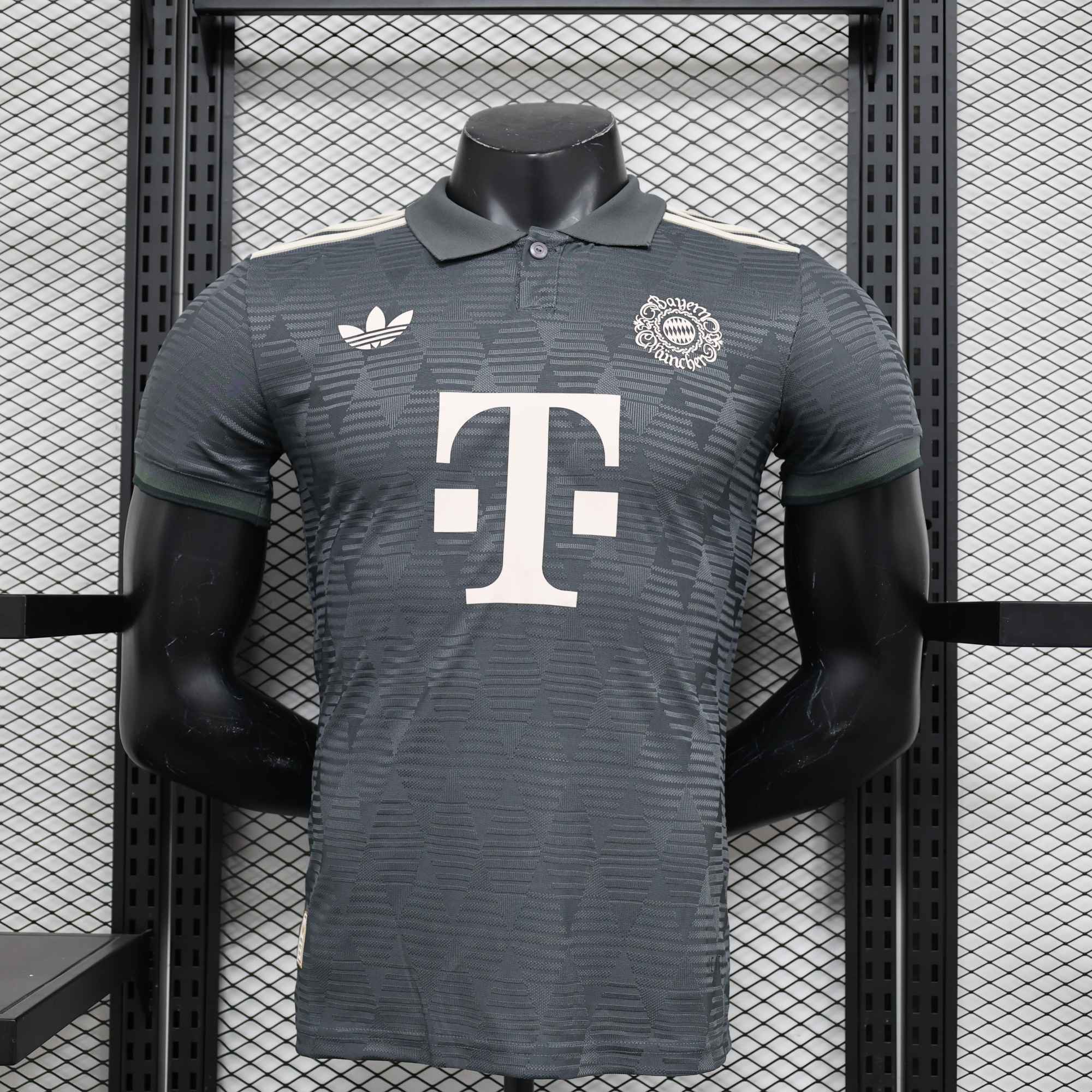 2024/2025 Player Version Bayern Munich Oktoberfes Football Jersey 1:1 Thai Quality