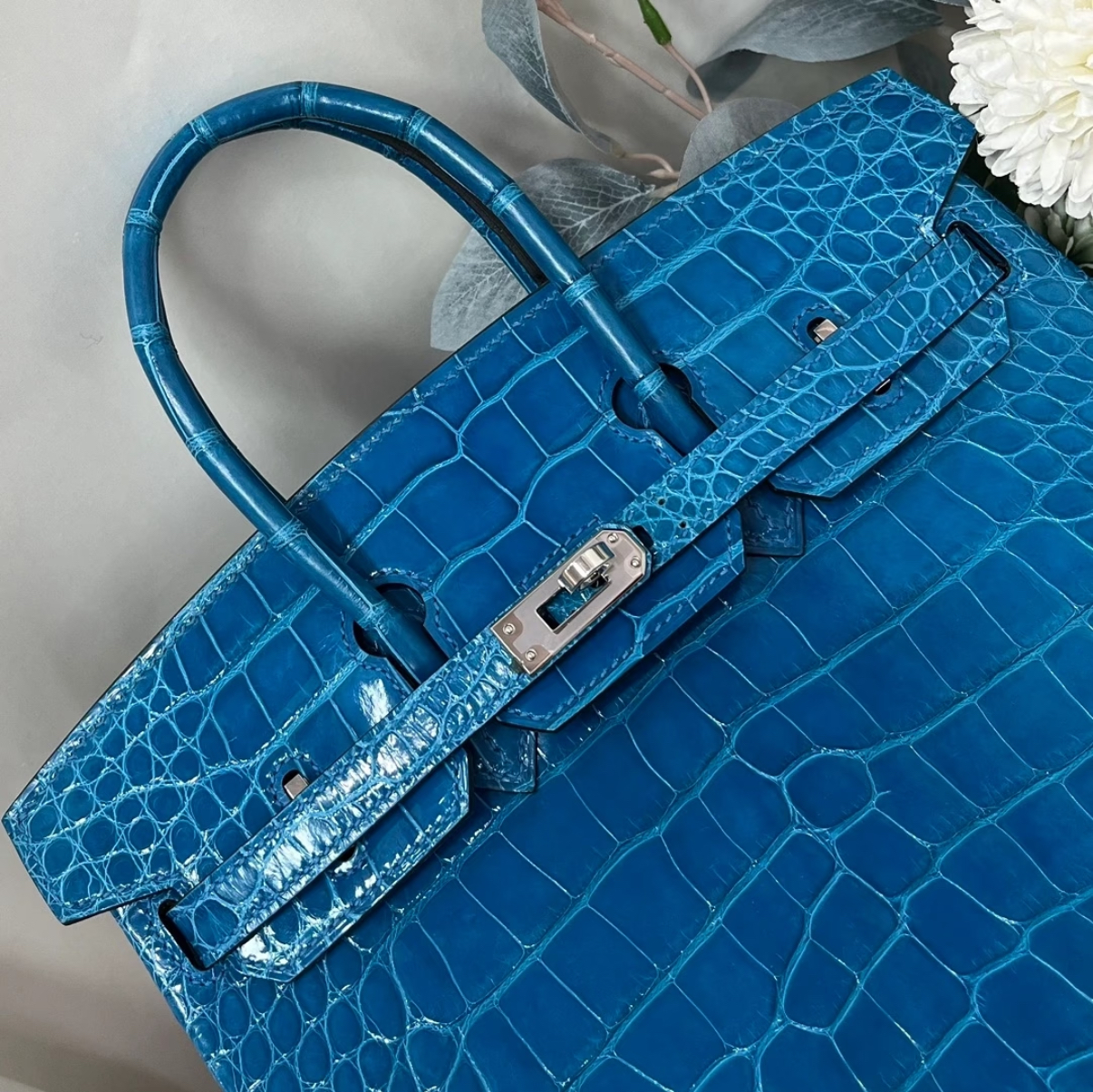 Hermès Brikin 25-30 Izmir Blue Shiny Crocodile Leather