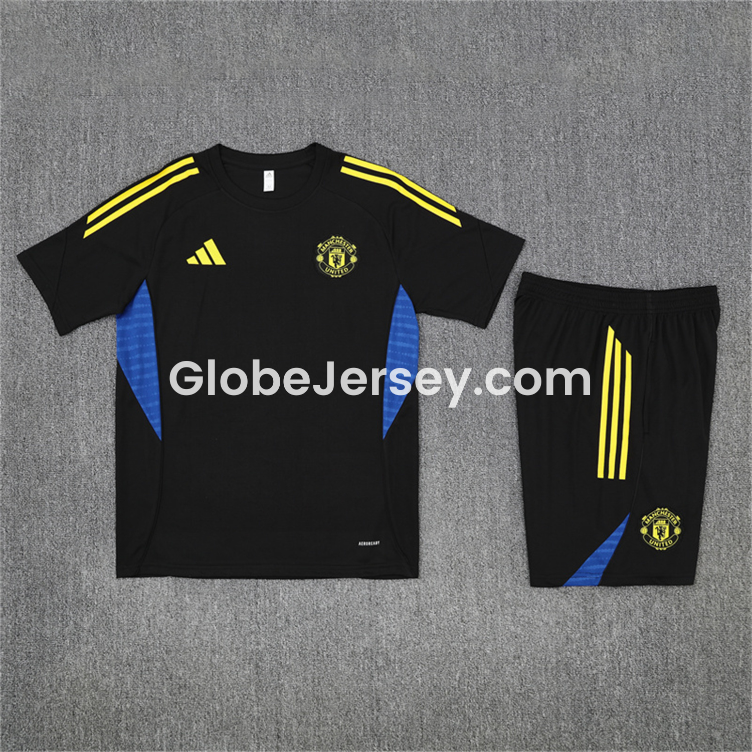 Manchester United 25-26 Short-Sleeve Training Set - Black Top & Black shorts