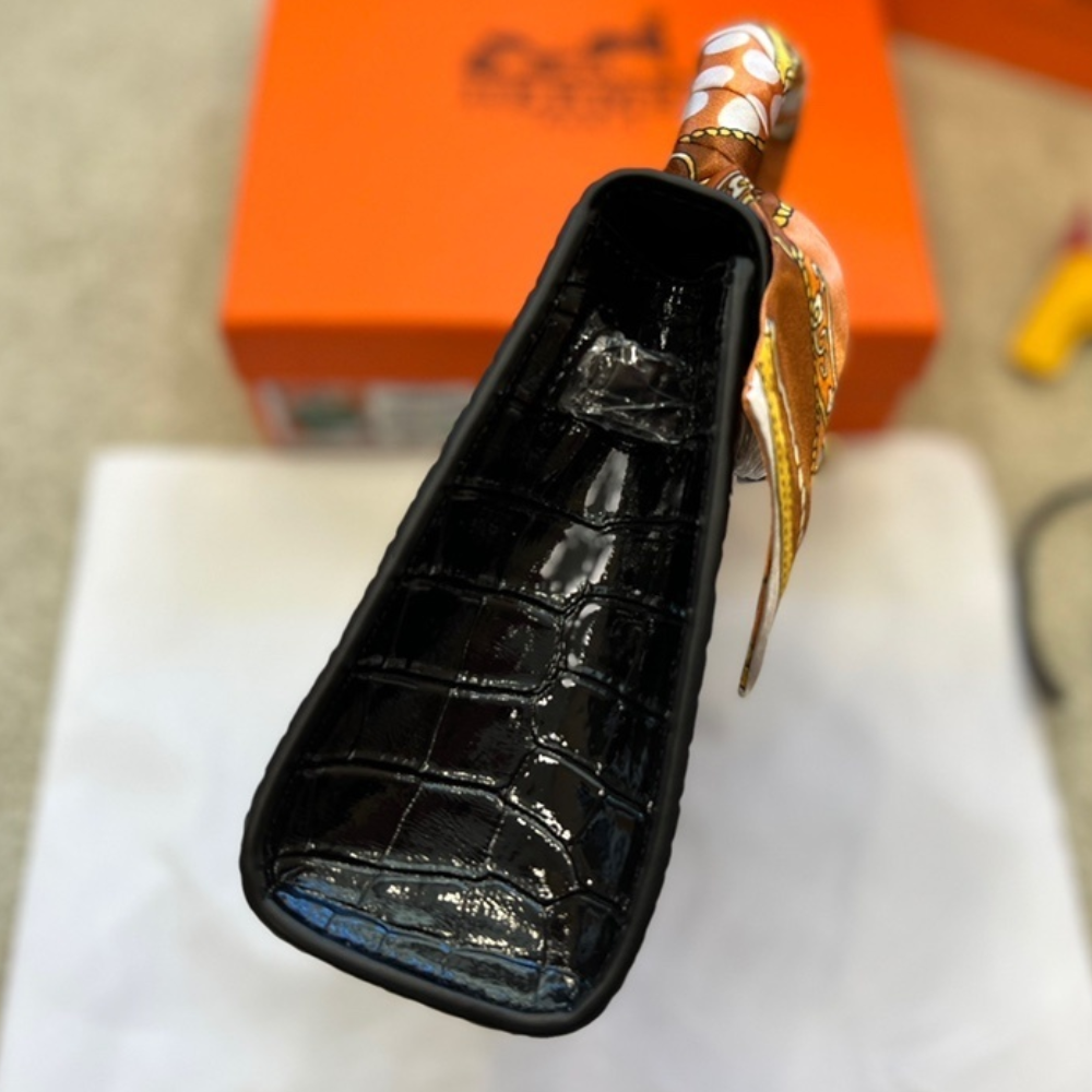 Hermès Kelly Mini Bag Black Crocodile 7.9 Inches