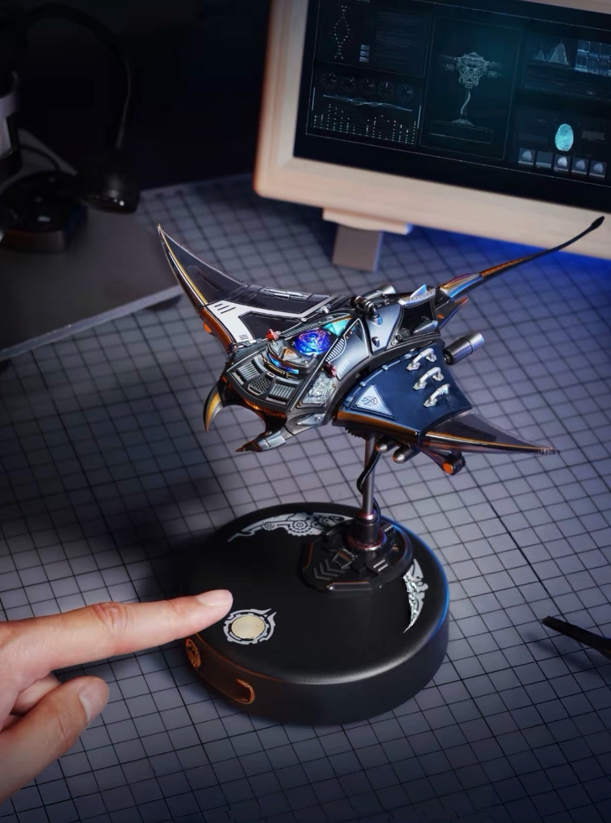 Rechargeable Hand-Assembled Sci-Fi Mechanical Manta Ray Model