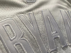 Los Angeles Lakers Bryant White 24 MN