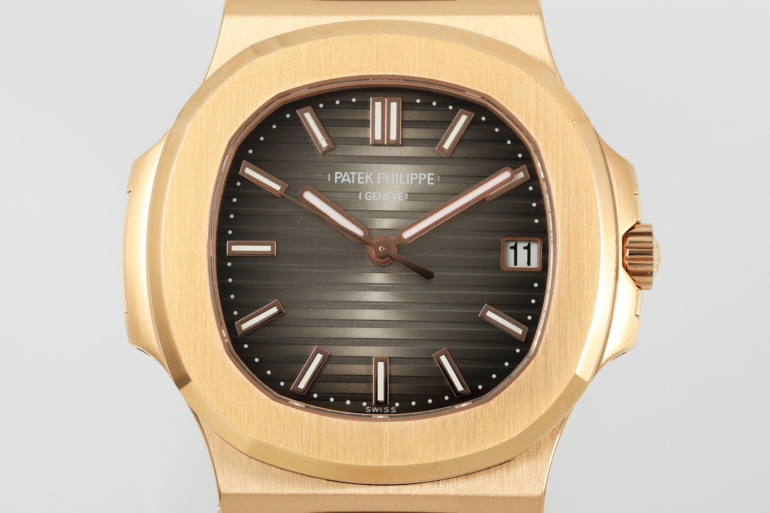 【Super Clone】Replica Patek Philippe Nautilus 5711R 001 40MM Mens Watch