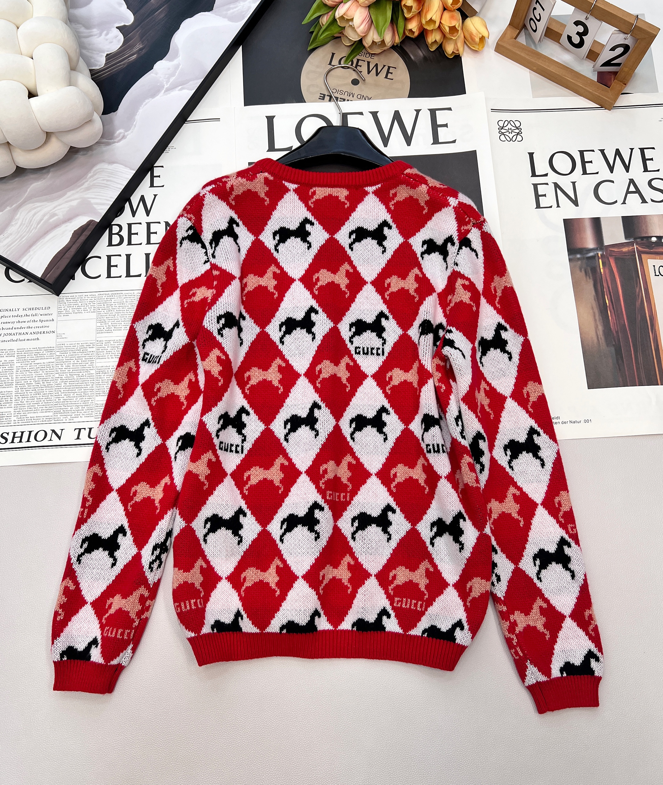 Retro preppy V-neck knitwear