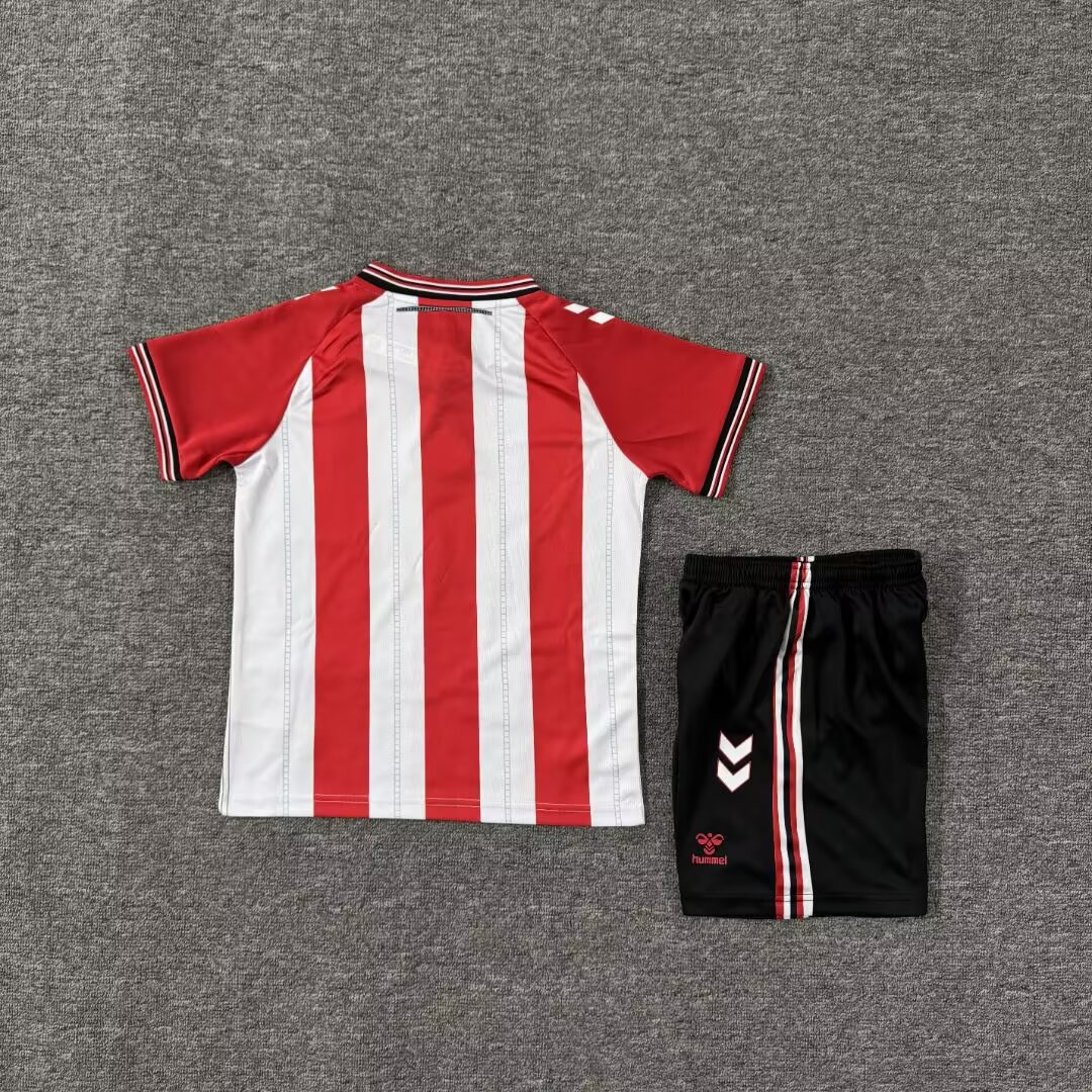 2025-26 Sunderland Home Jersey Children's Set - Fans Edition