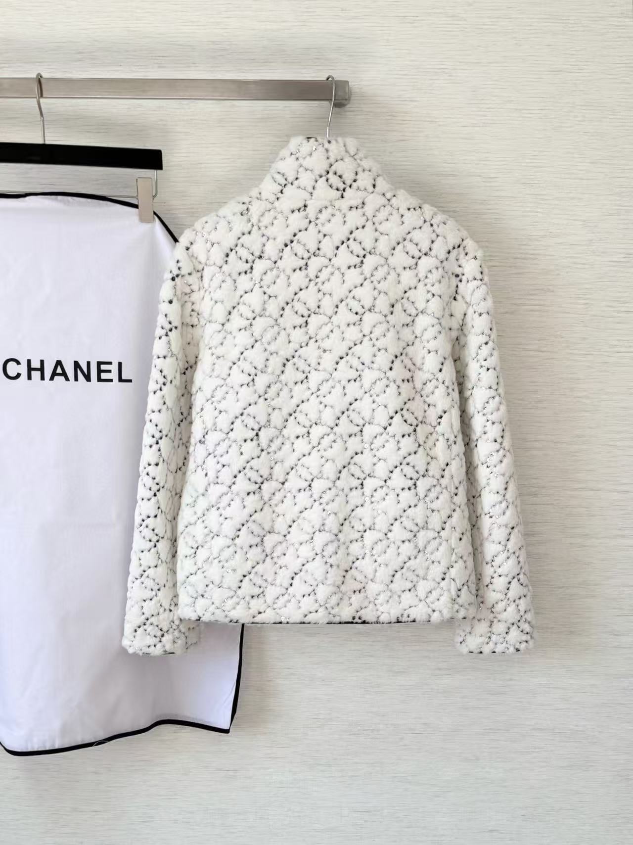 Eco-friendly faux fur embroidered jacket