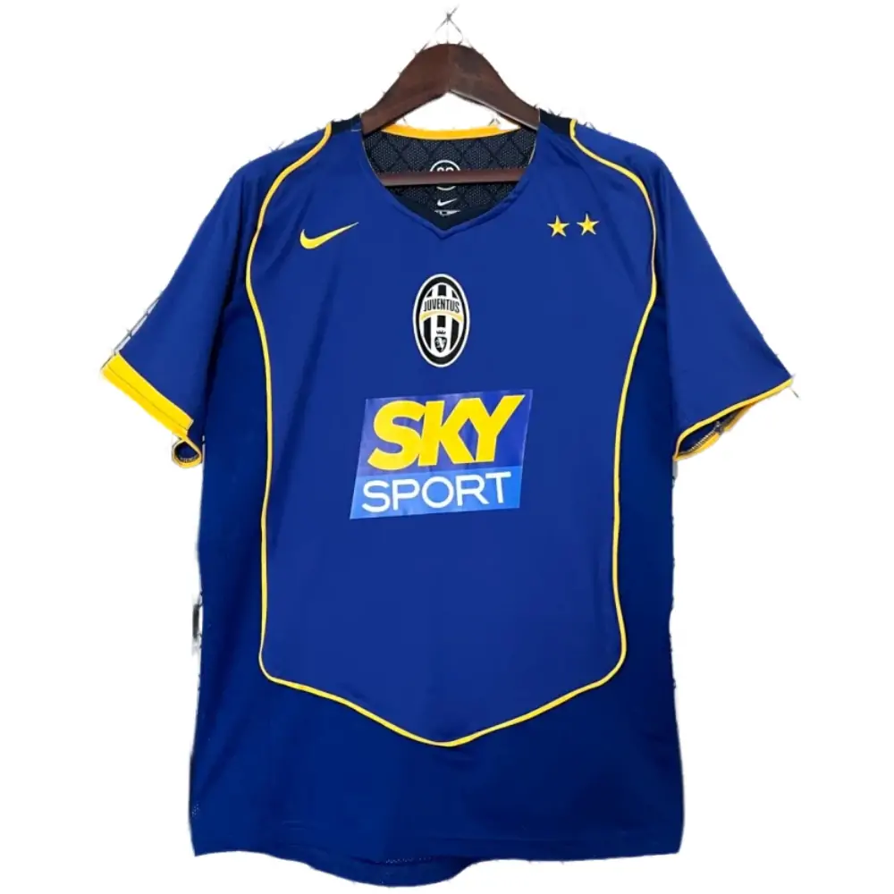 2004/05 Juventus away retro jersey