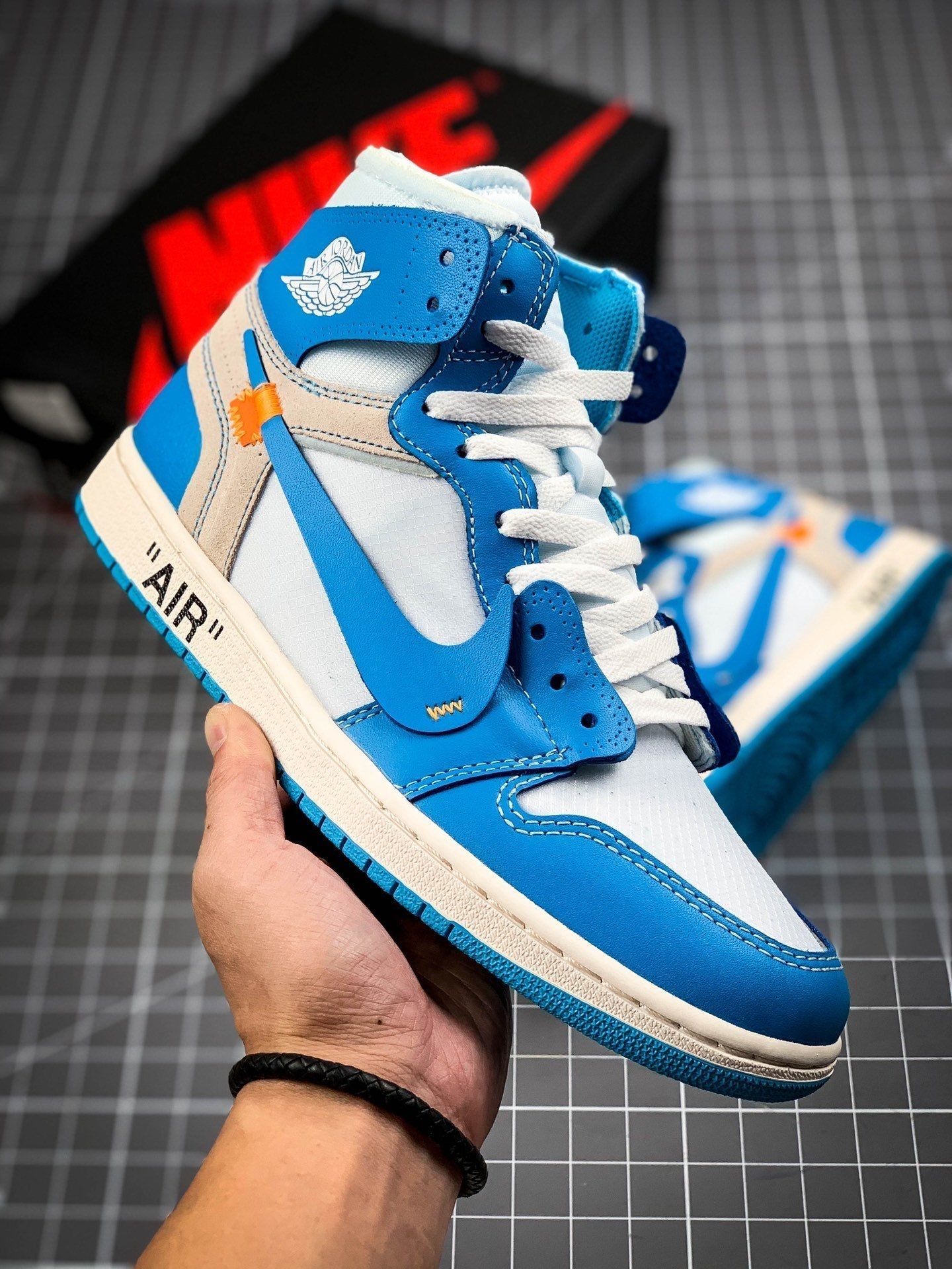 Jordan 1 Retro High Off-White University Blue