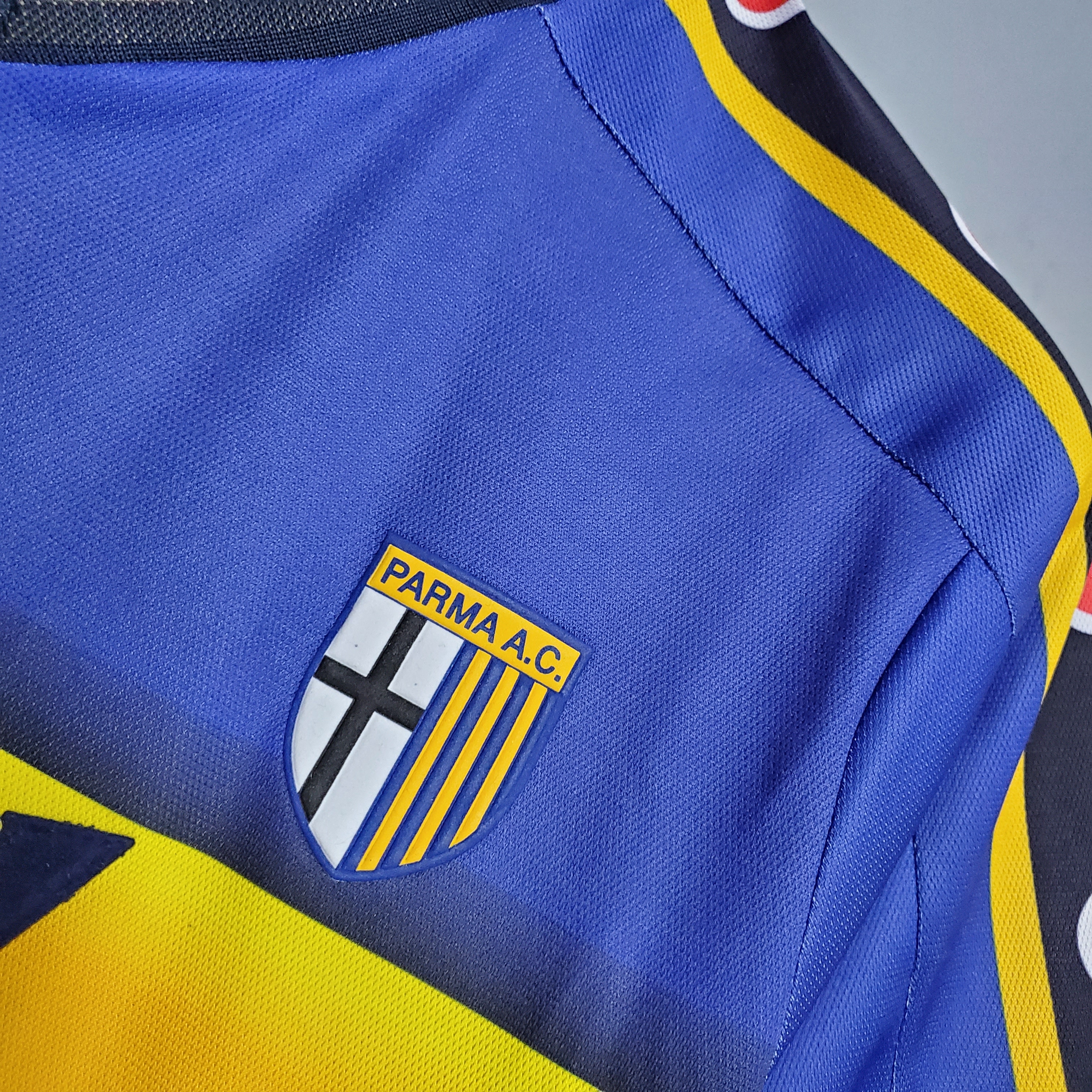 2001/02 Parma Home Retro Jersey 1:1 Thai Quality