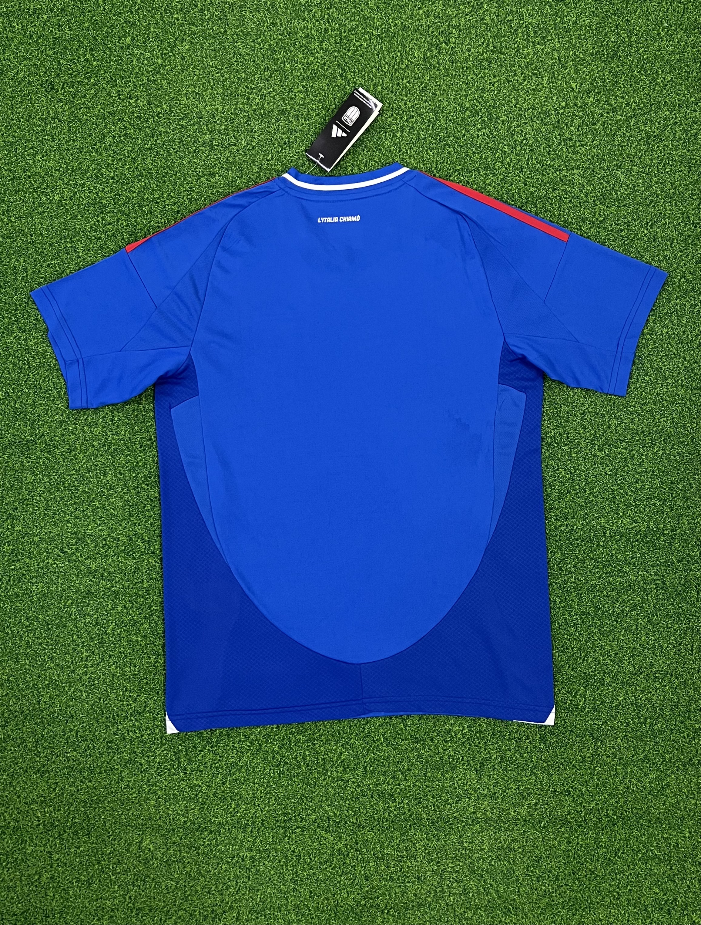 2425  Italy home jersey...Player embroidery version