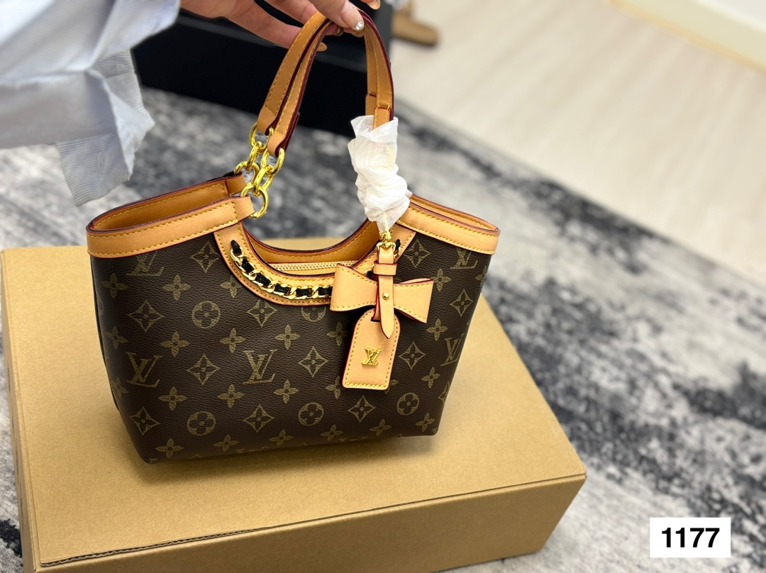 LV Shopping Bag