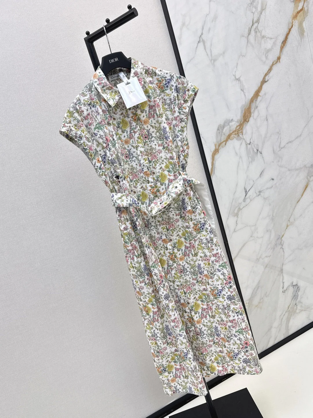 Floral print sleeveless dress