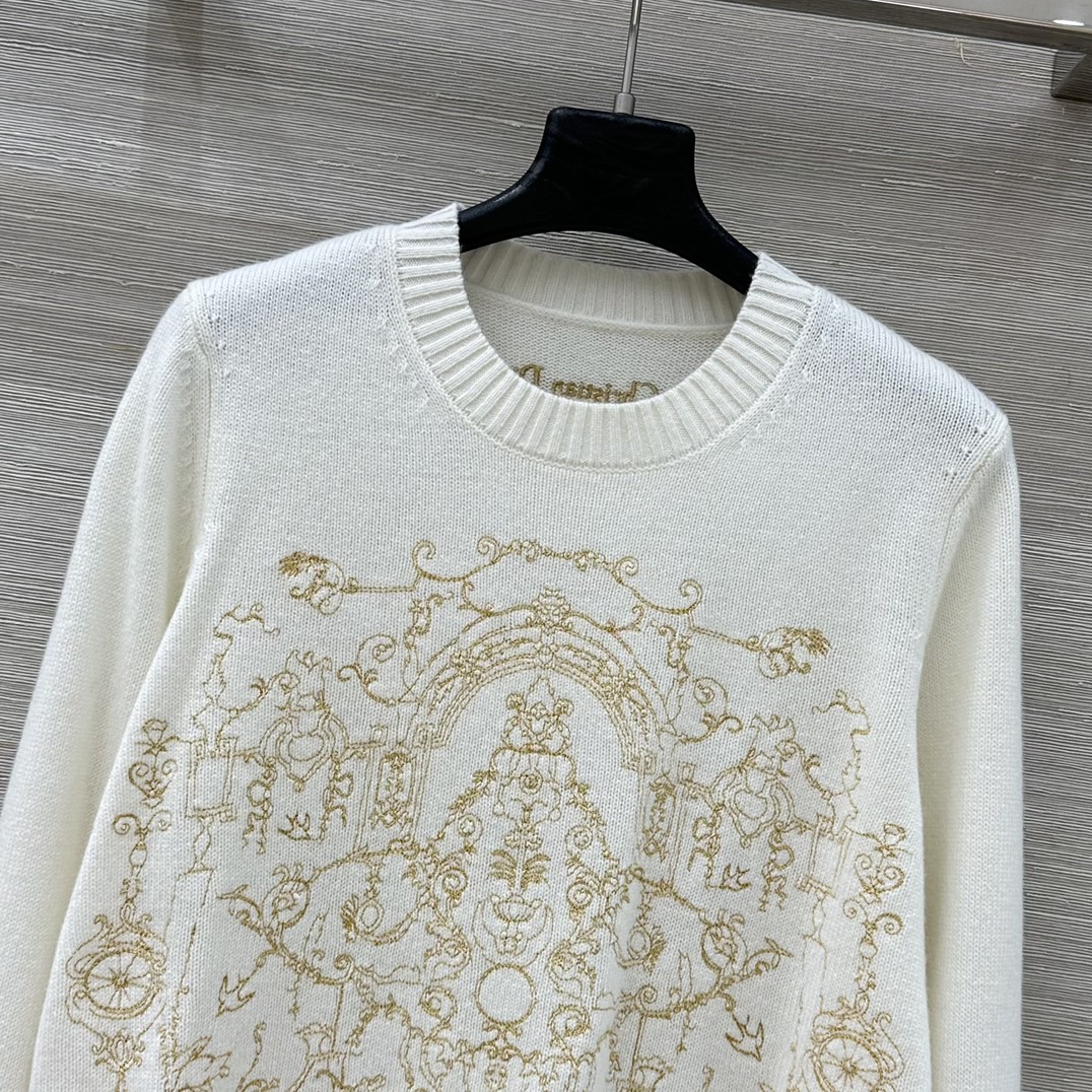 Cashmere sweater with lucky star pattern