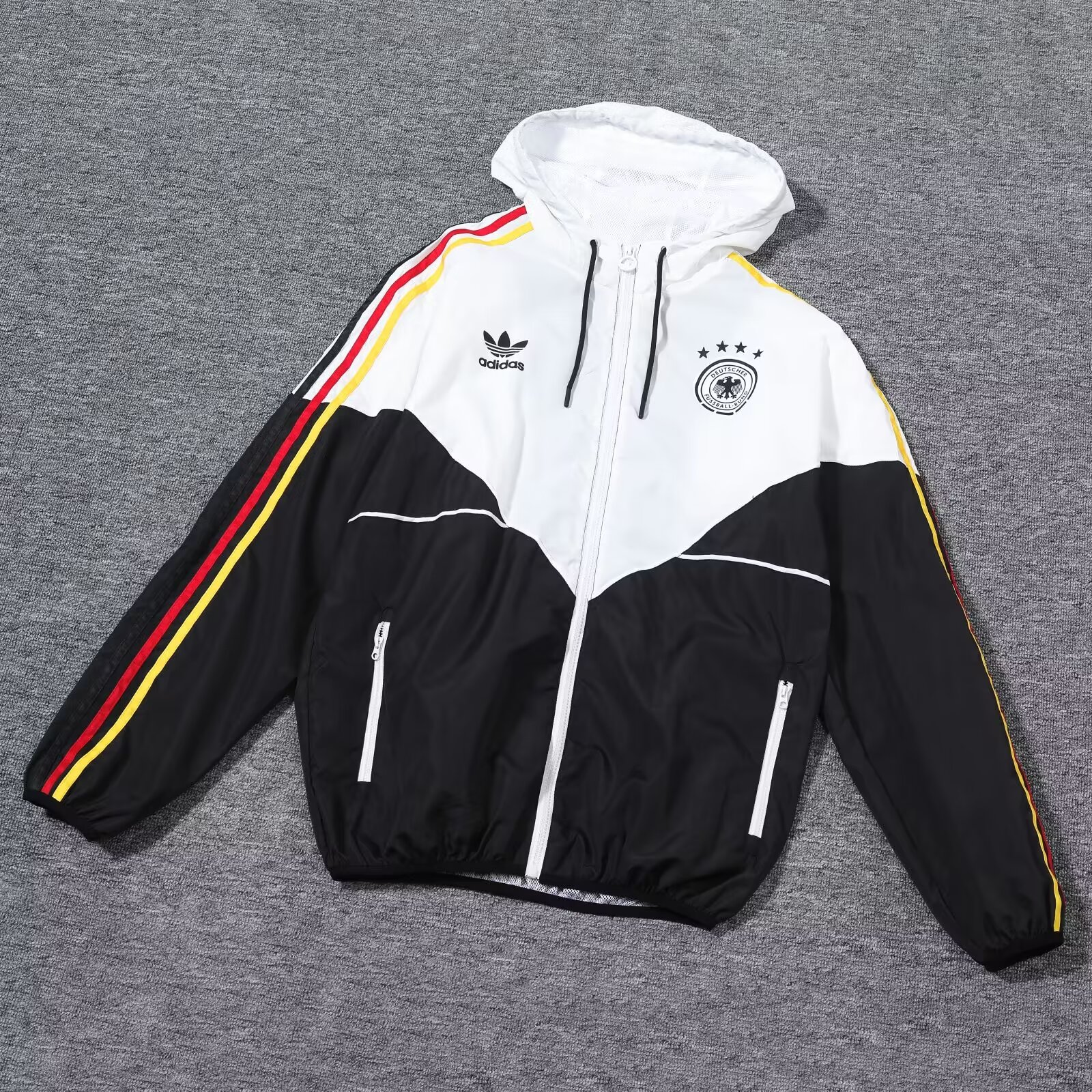 2024/25 German black and white windbreaker 1:1 Thai quality