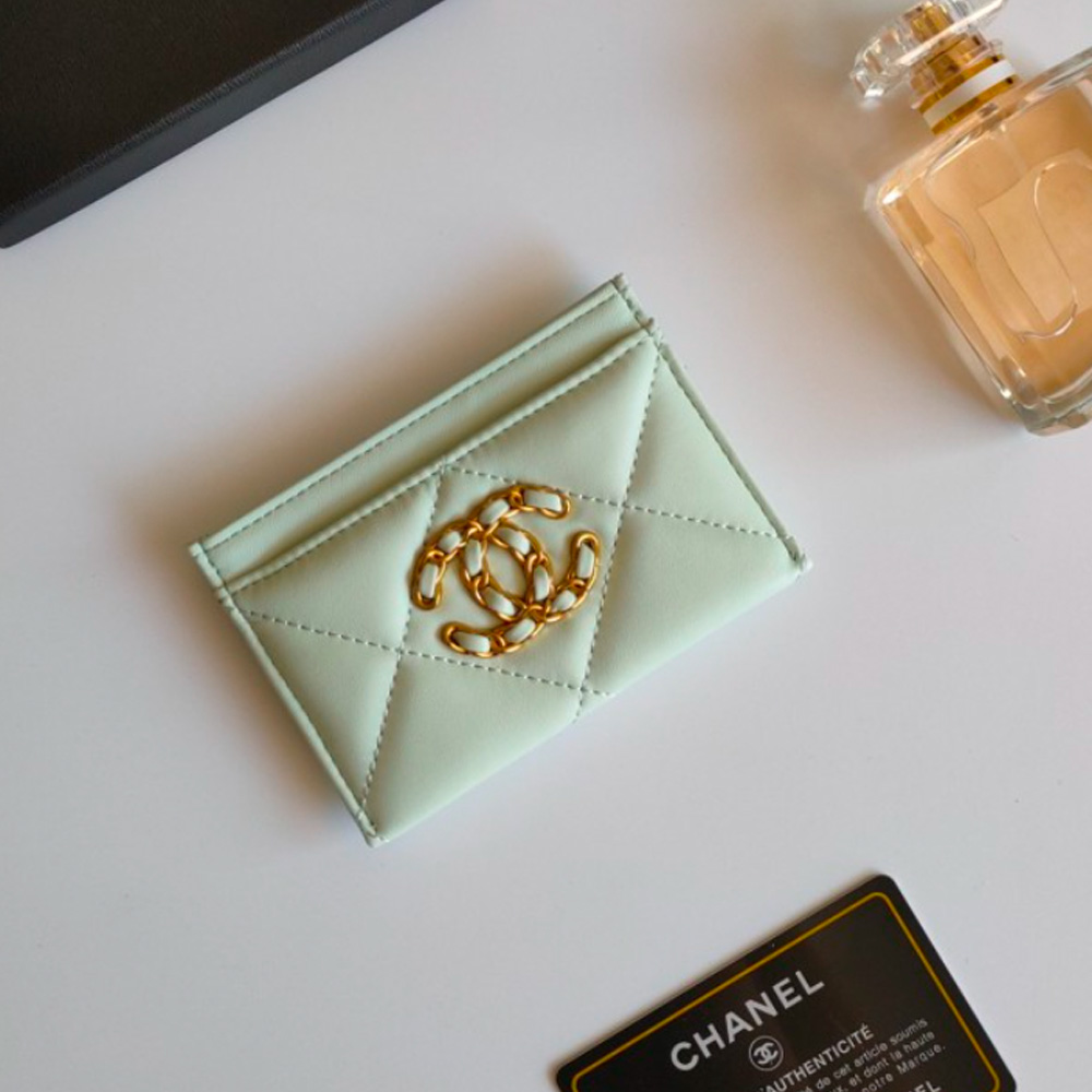 Chanel   Card Holder