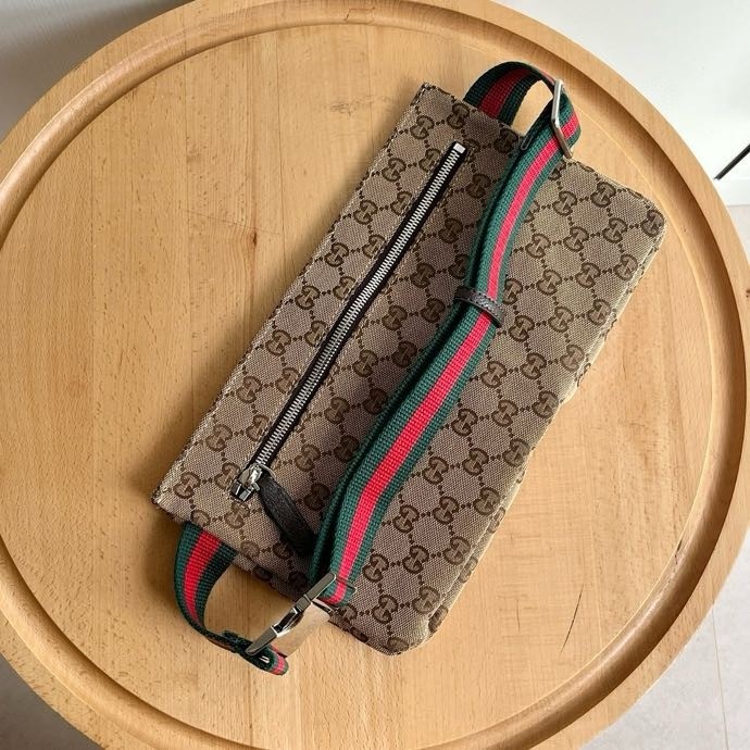 Gucci GG Canvas Classic Belt Bag