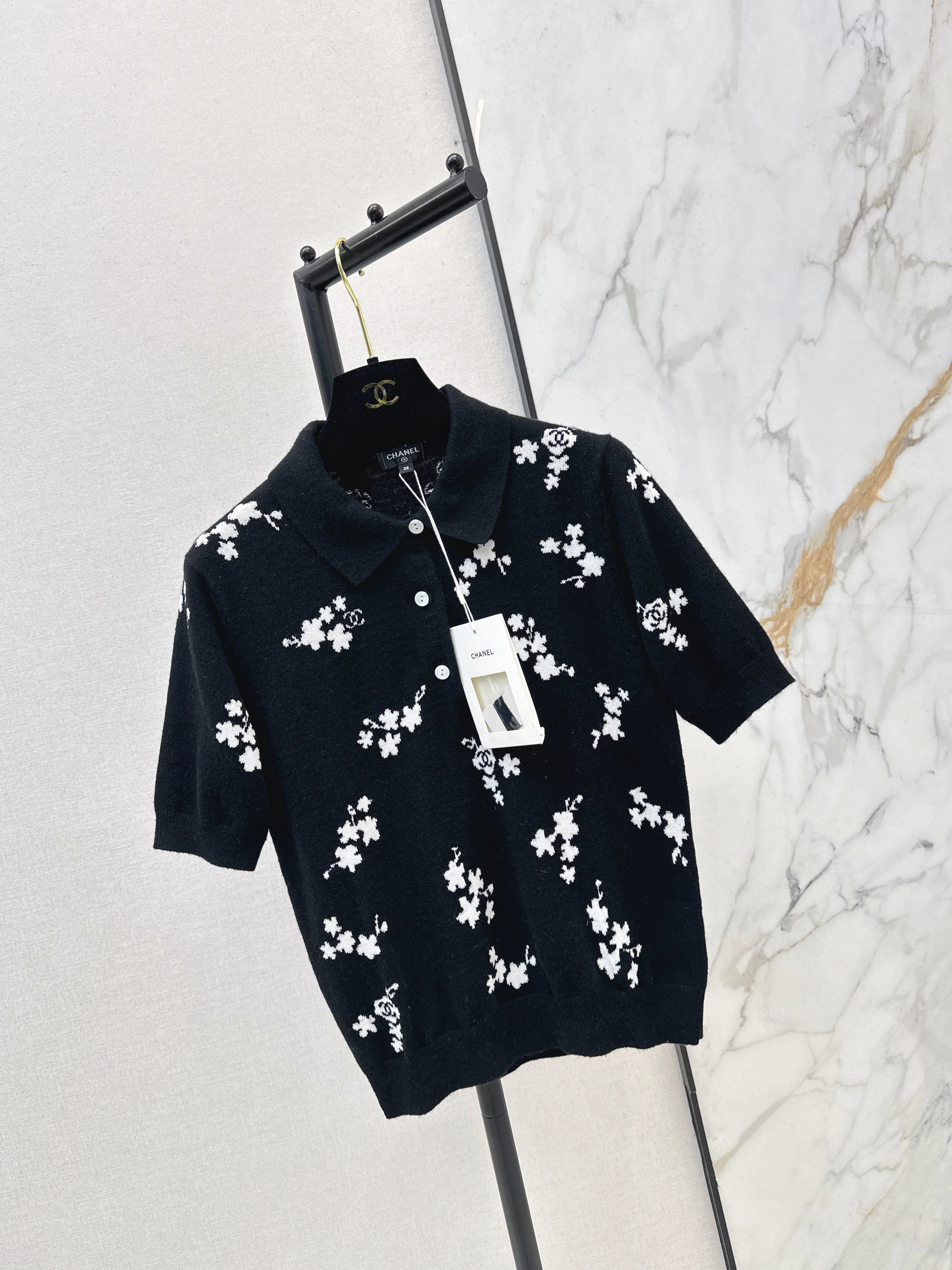 Lace V-neck Hooded Long-Sleeve T-Shirt