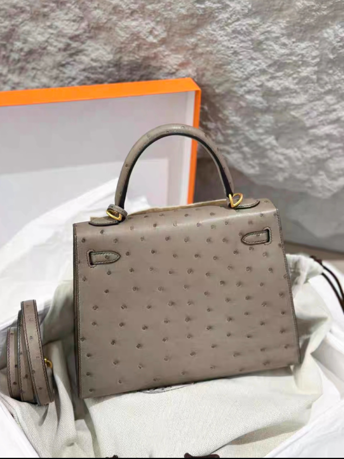Hermès Kelly 25-28 Galaxy Grey gold buckle ostrich leather