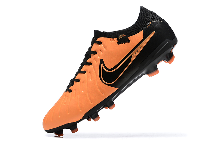 Tiempo Legend 10 Elite FG Football Shoes