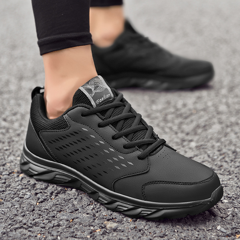 Student Casual Sports shoes black running shoes for men