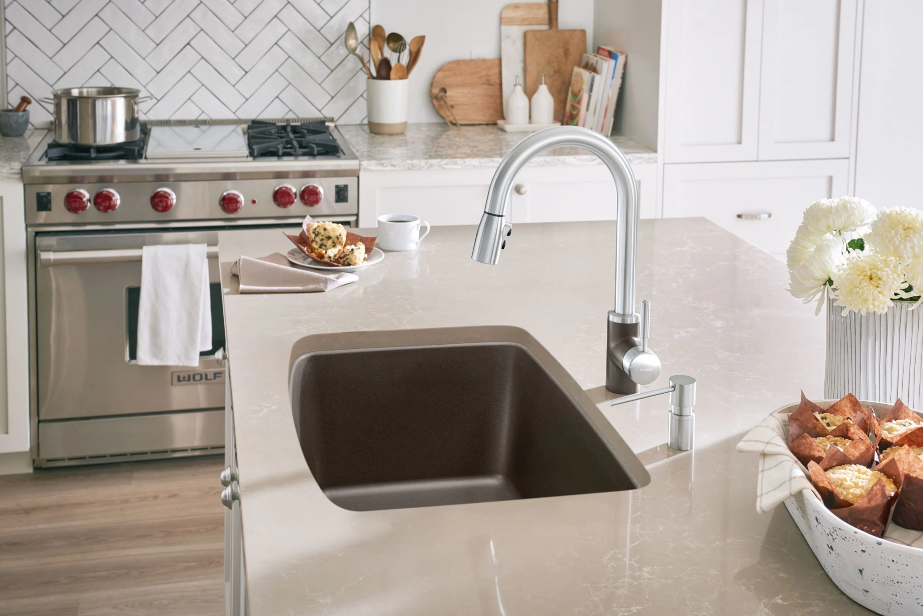 Blanco 443090 27 in. Valea Silgranti Single Bowl Undermount Kitchen Sink - Soft White