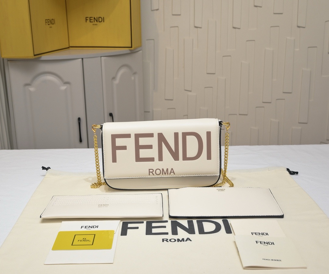 Fendi Pochette 3 IN 1 Bag