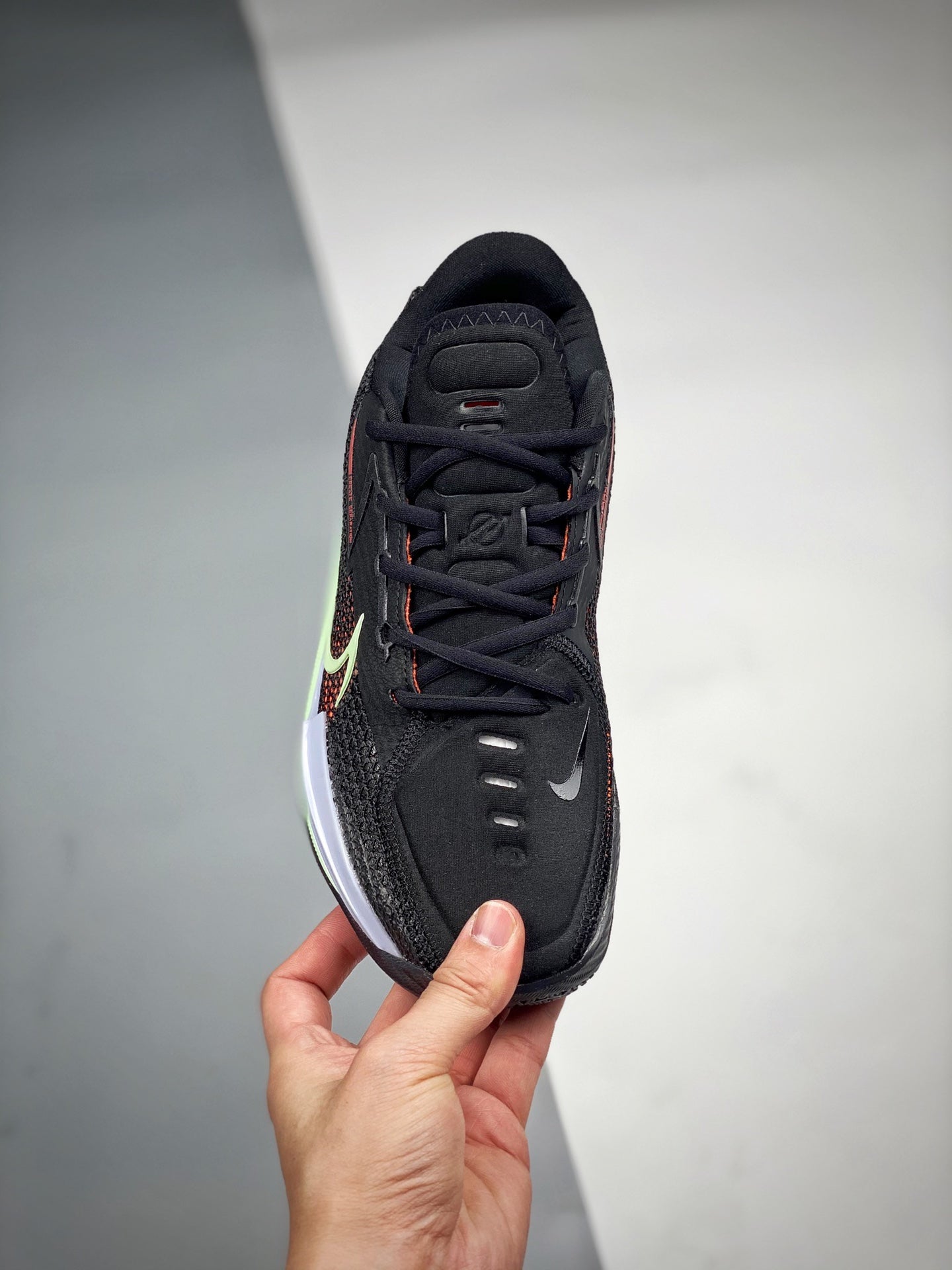 GT CUT Black Hyper Crimson