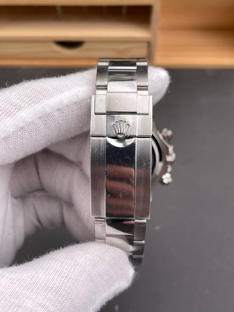 Rolex Daytona Lab-Grown Blue Diamond