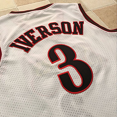Allen Iverson Philadelphia 76ers 3 White MN
