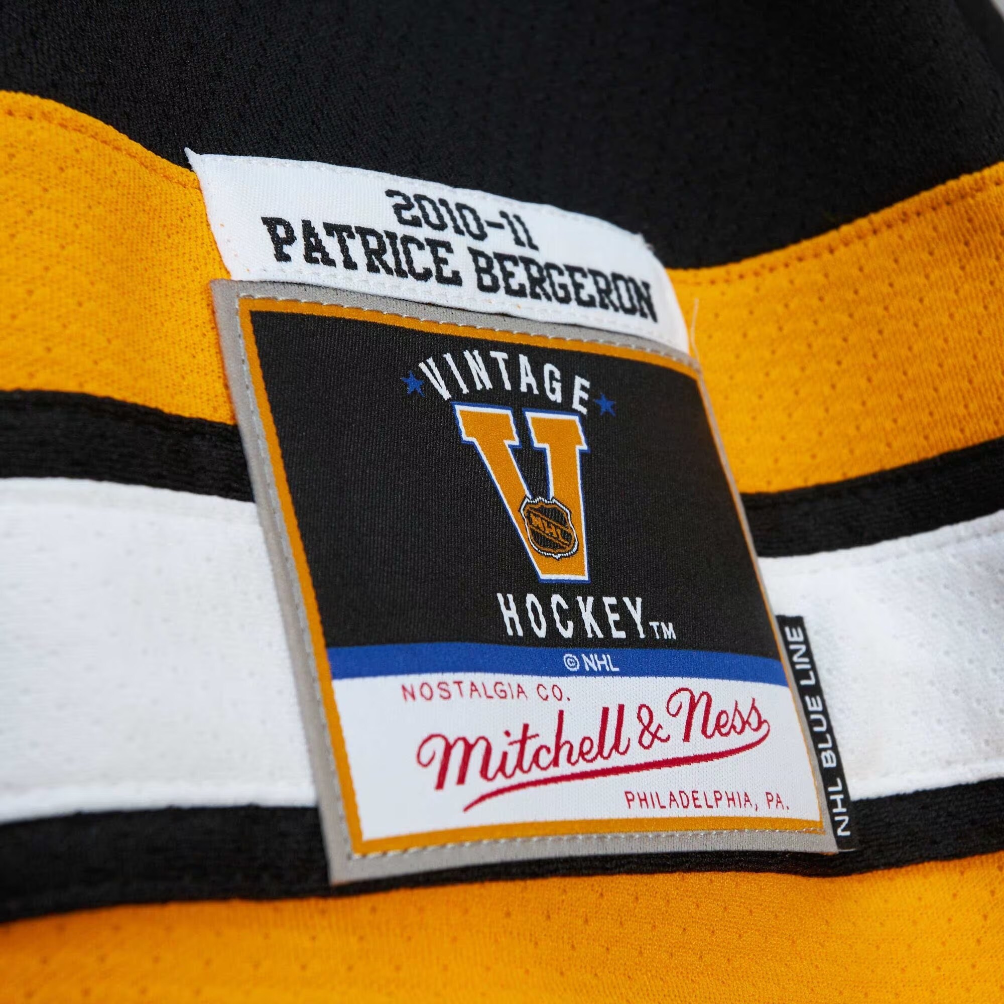 Patrice Bergeron Boston Bruins Mitchell & Ness Alternate Captain Patch 2010/11 Blue Line  Jersey – Black